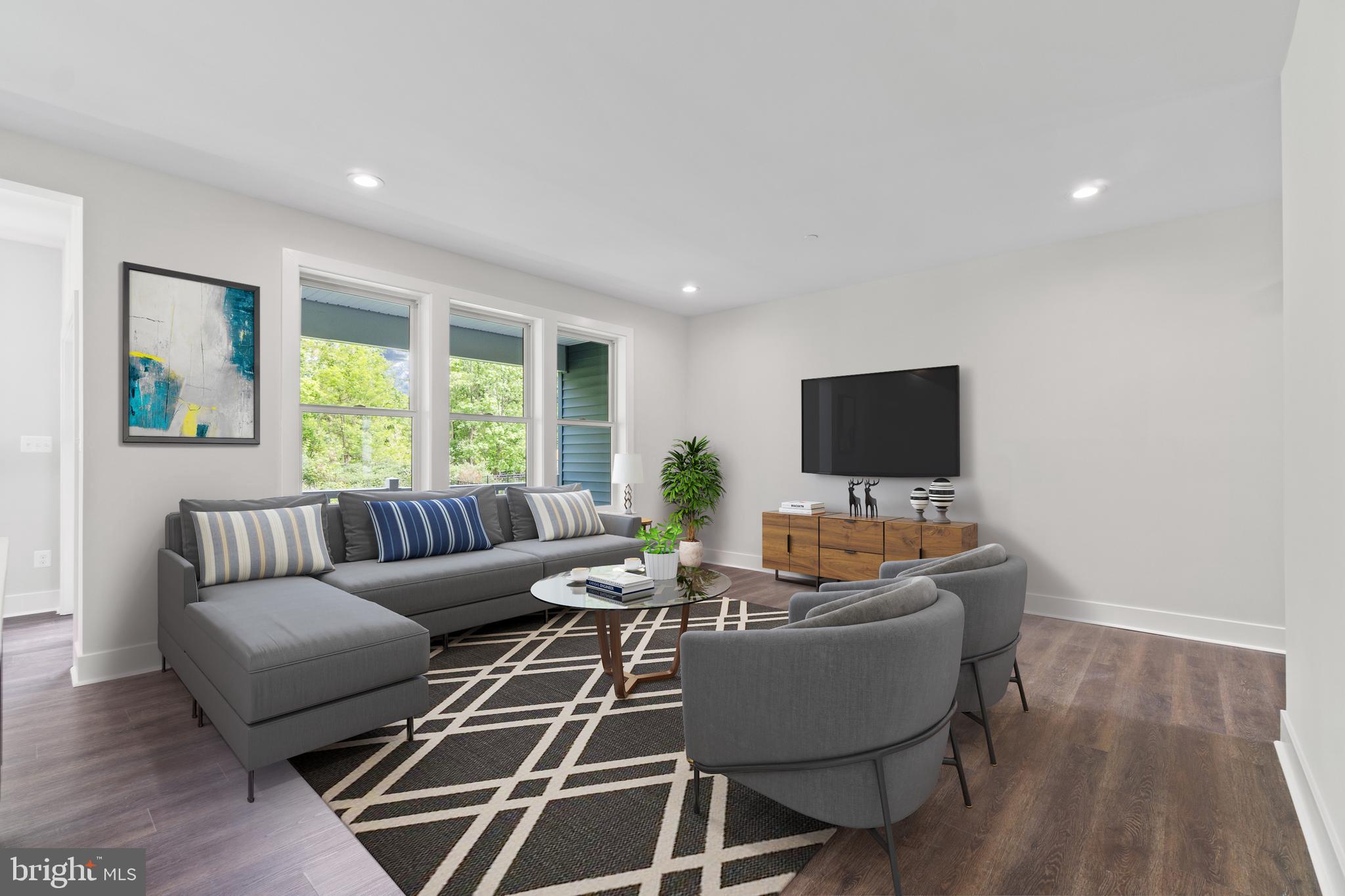 TRITON COMMONS - Residential