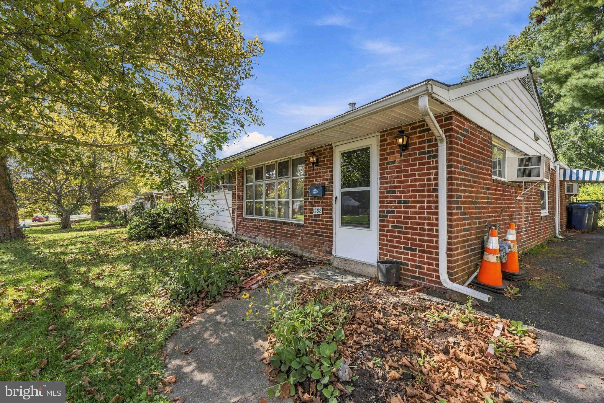 1288 WUNDERLAND ROAD