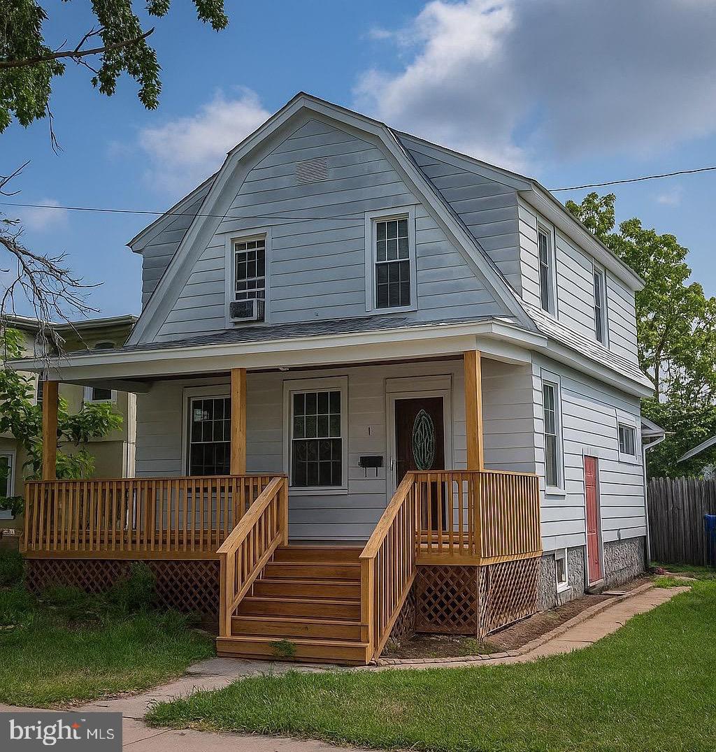 Photo 1 of 24 — 7 N 7TH STREET, MILLVILLE, NJ 08332