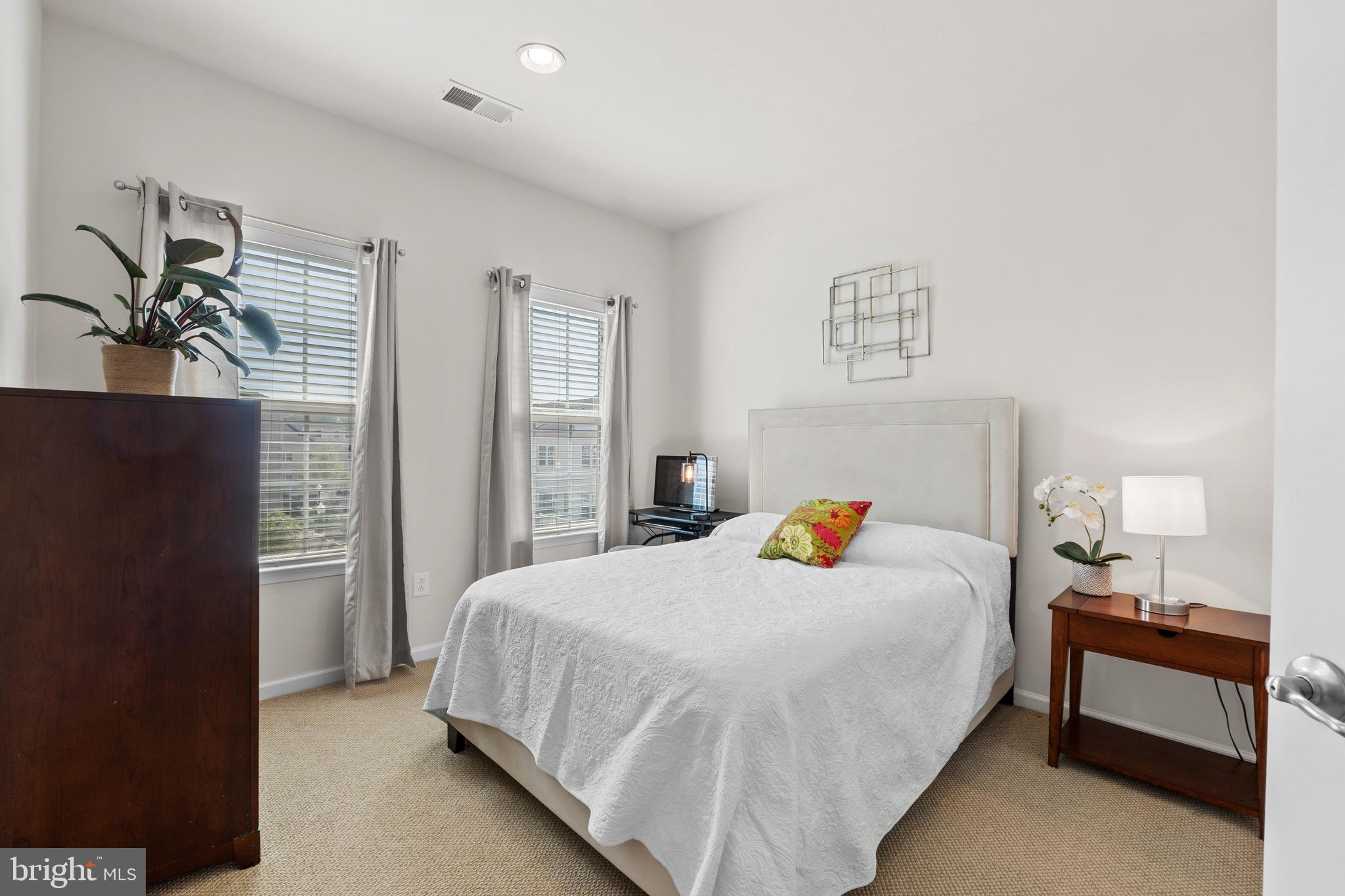 WATERFORD HILLS - Residential