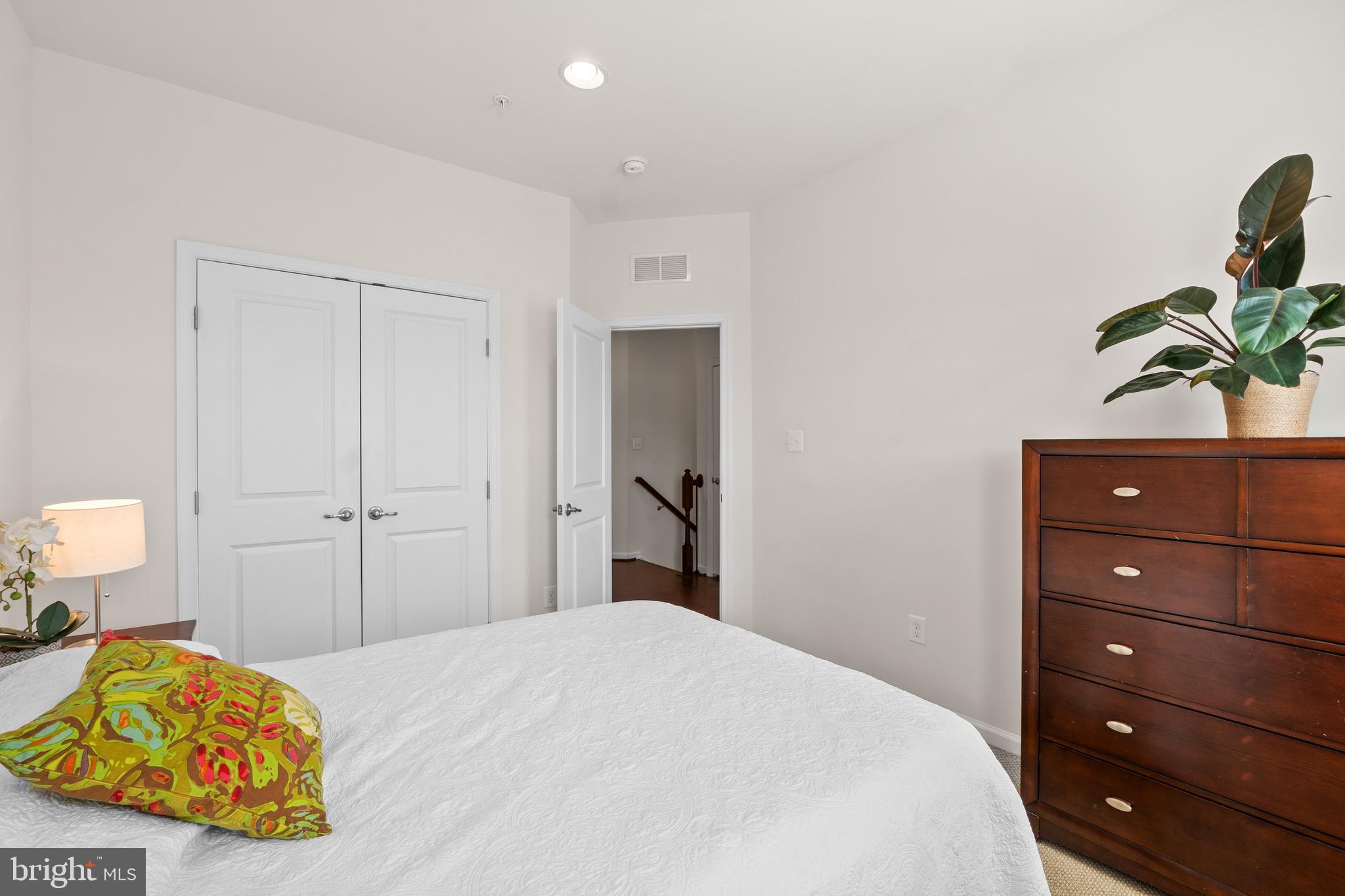 WATERFORD HILLS - Residential