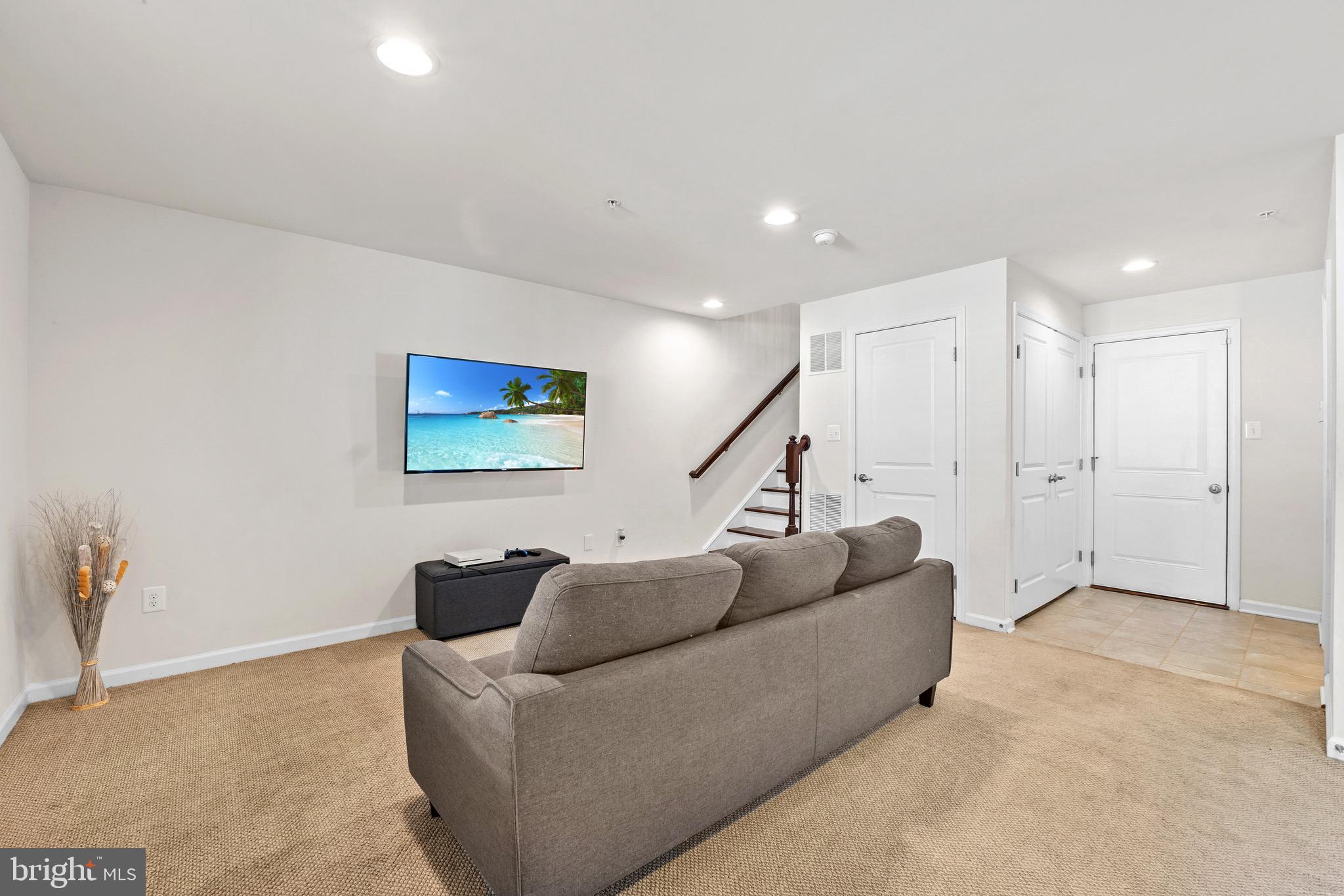 WATERFORD HILLS - Residential