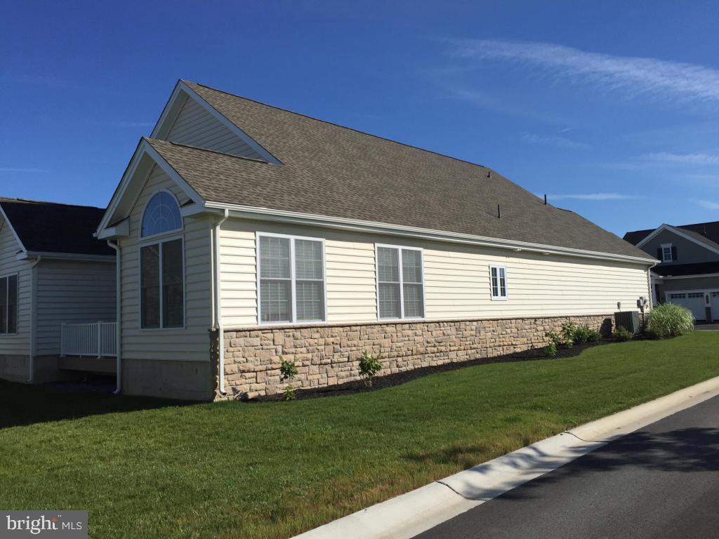 TRADITIONS OF AMERICA AT LITITZ - Residential