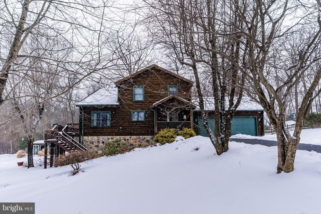 Photo of 27 Chelsea Lane, CARLISLE, PA 17015 (MLS # PACB2050536)