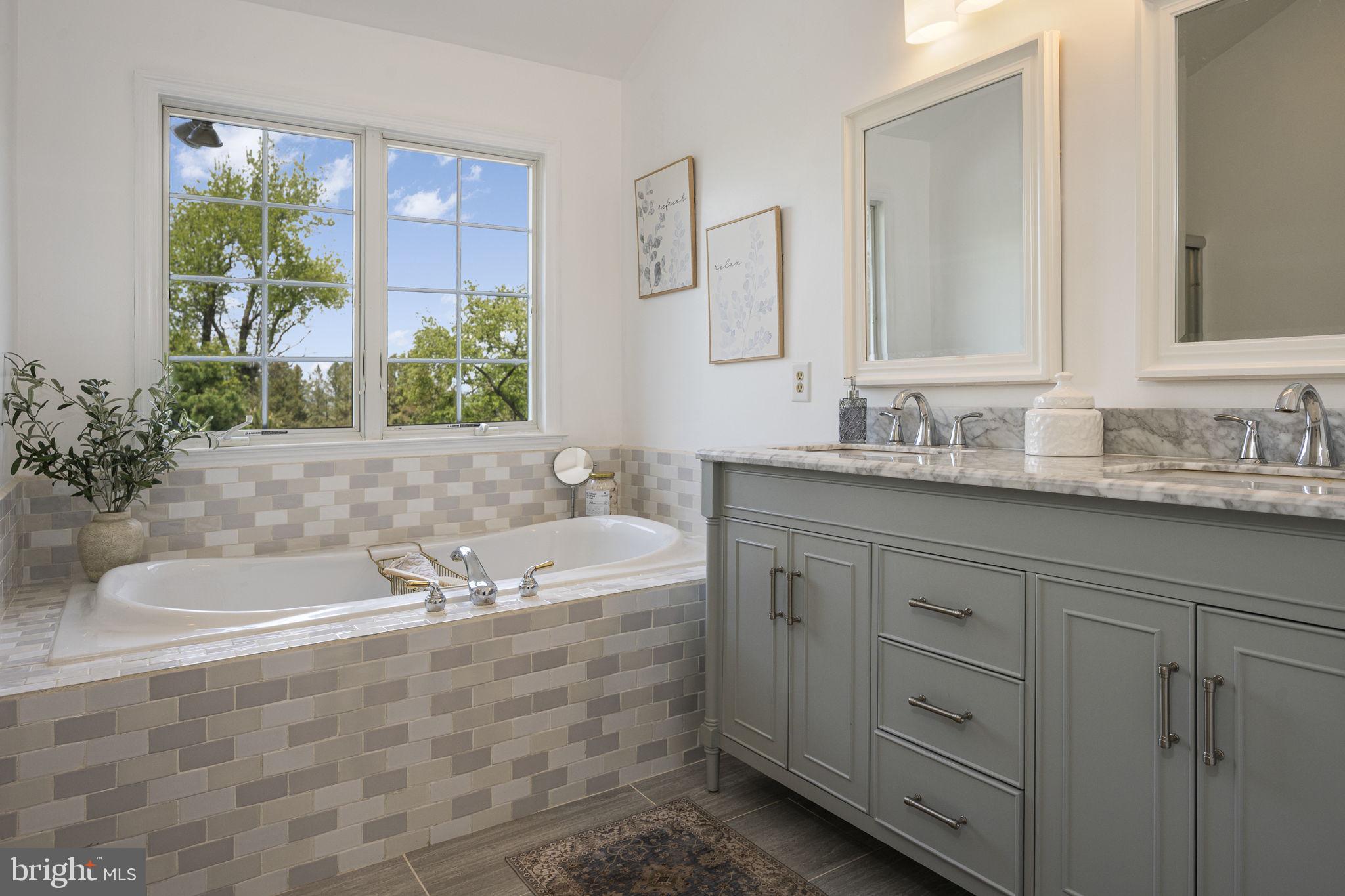 SNOWDEN VILLAGE - Residential