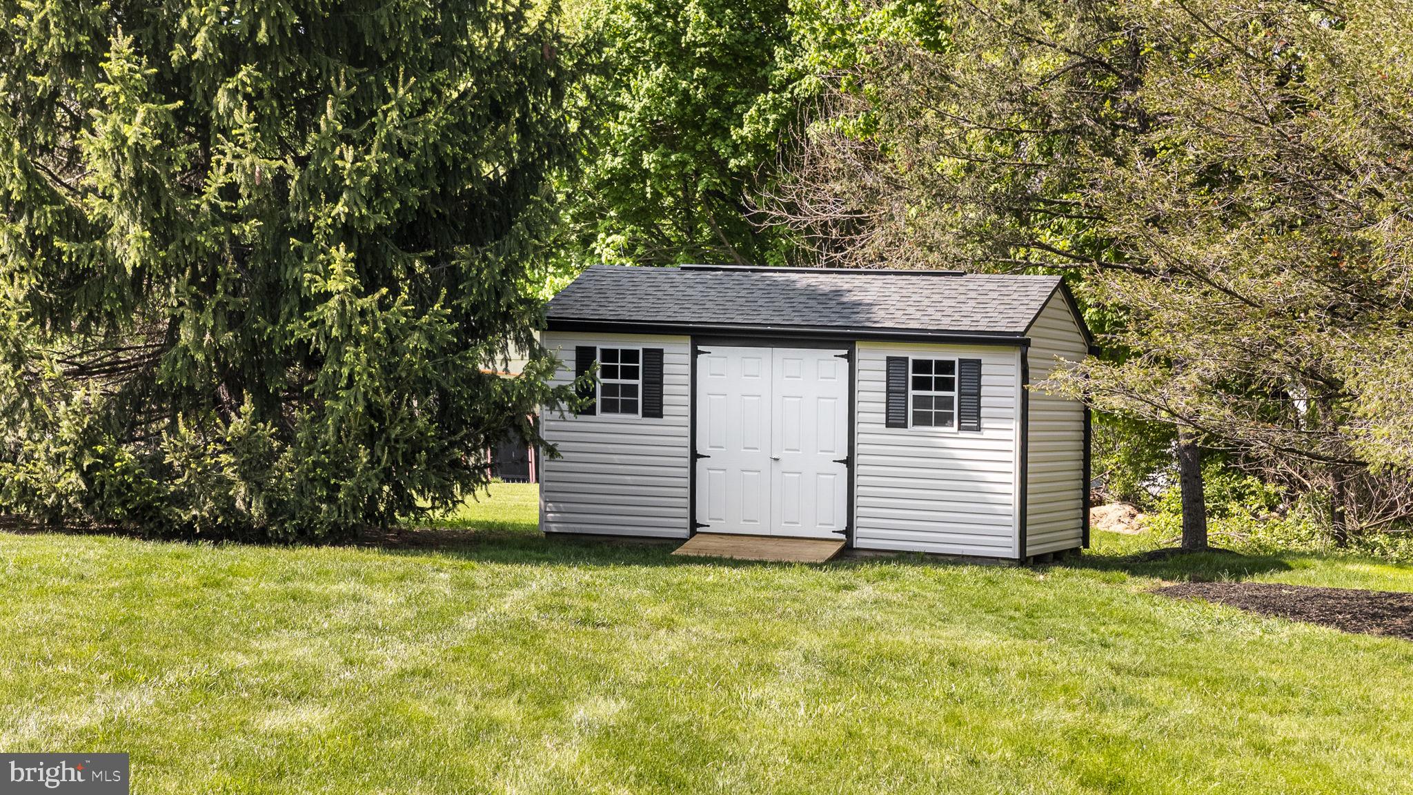 SNOWDEN VILLAGE - Residential