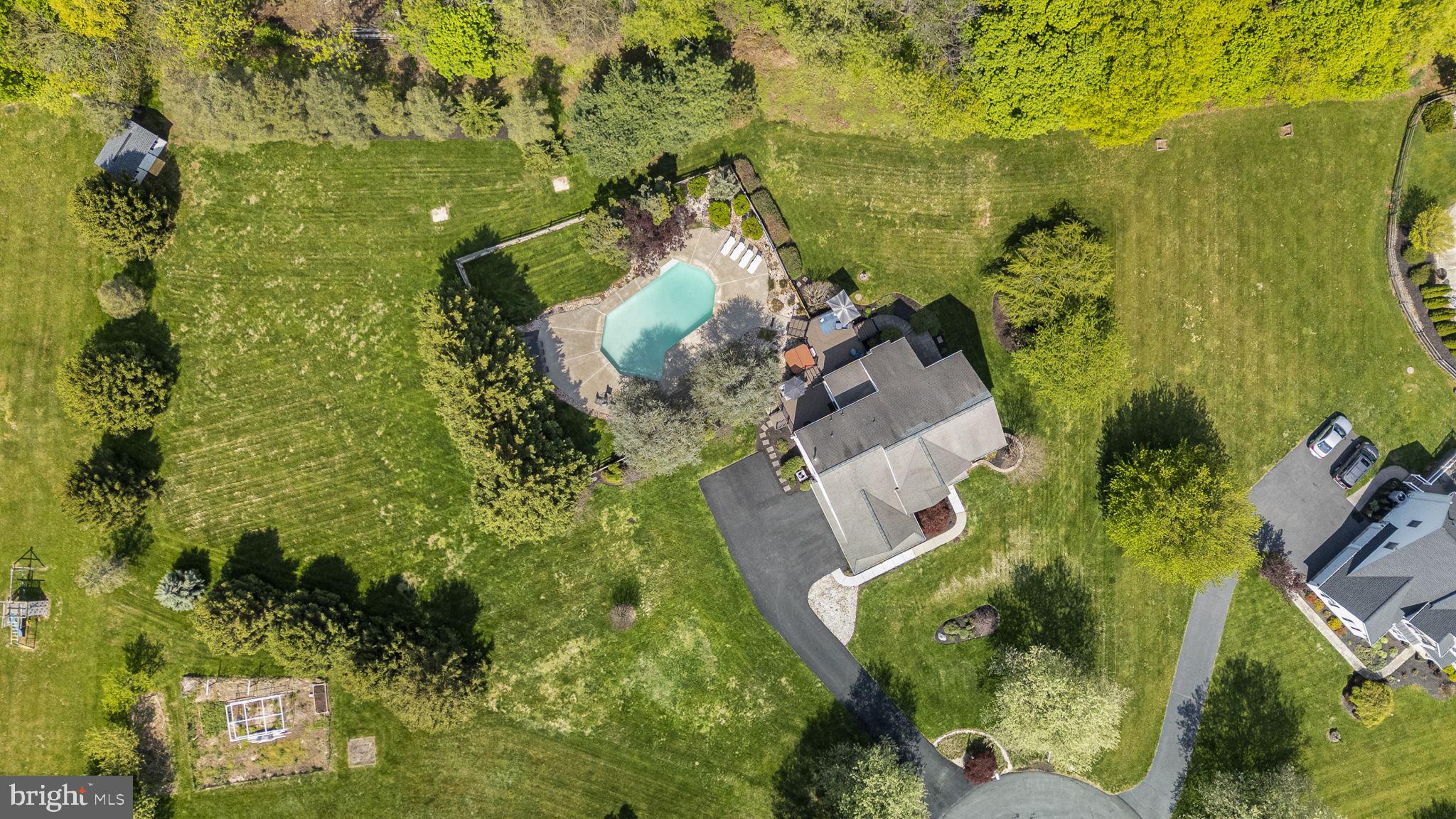 SNOWDEN VILLAGE - Residential