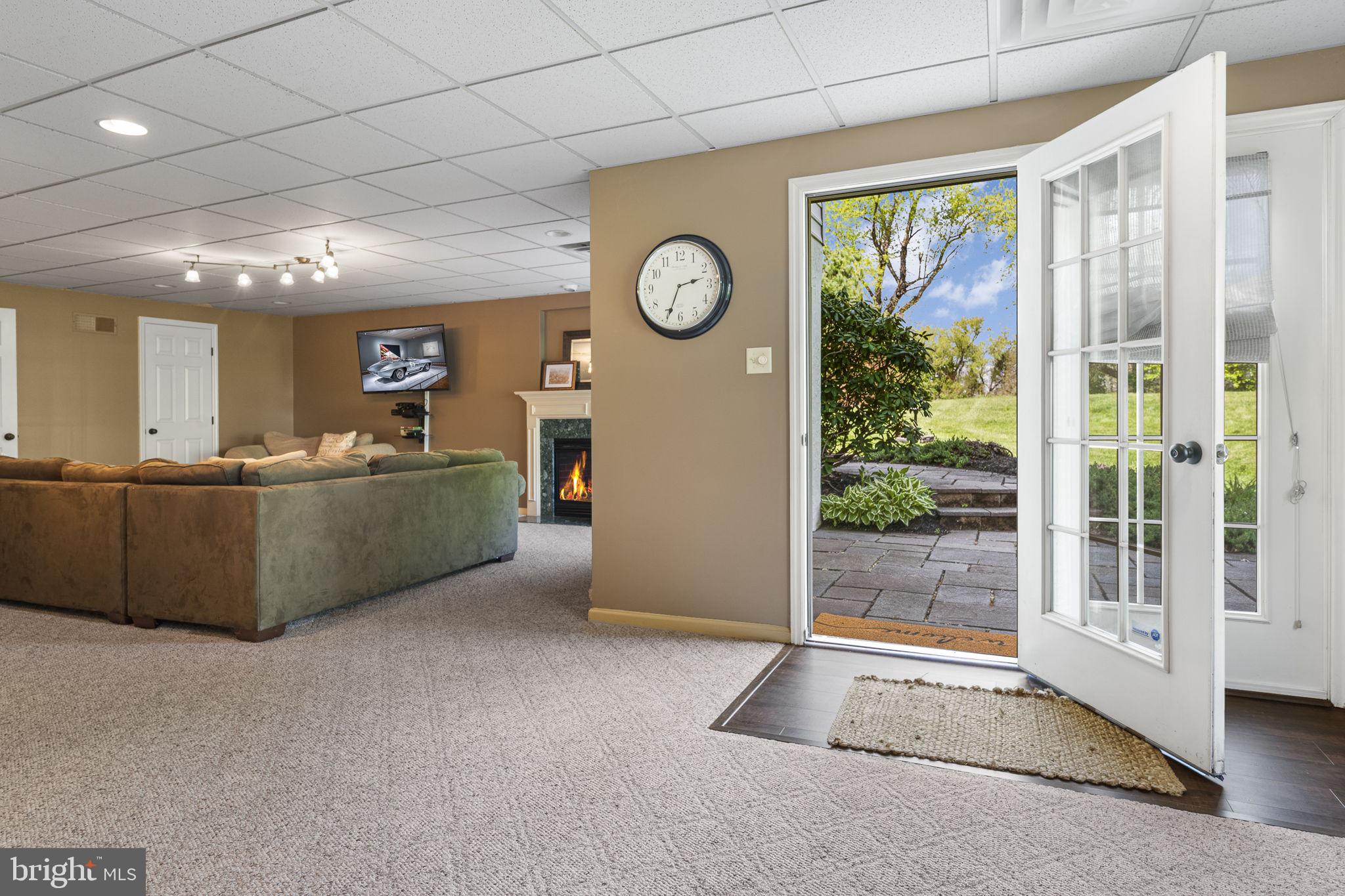 SNOWDEN VILLAGE - Residential