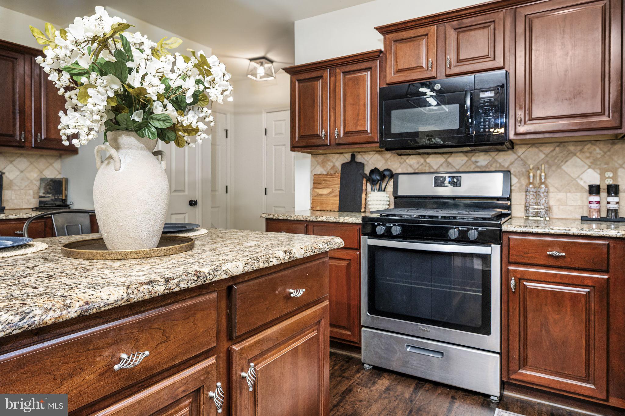 SNOWDEN VILLAGE - Residential