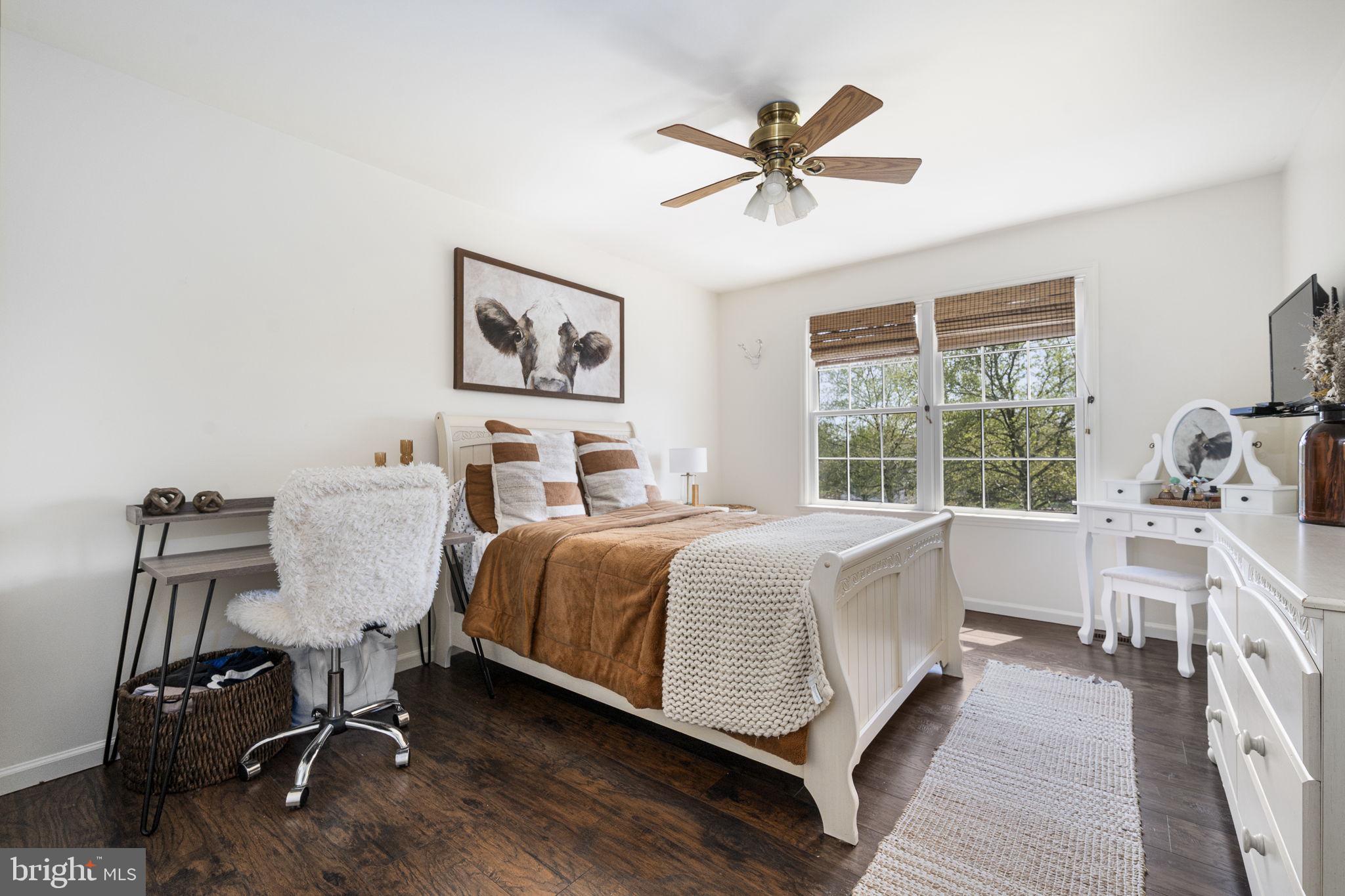 SNOWDEN VILLAGE - Residential