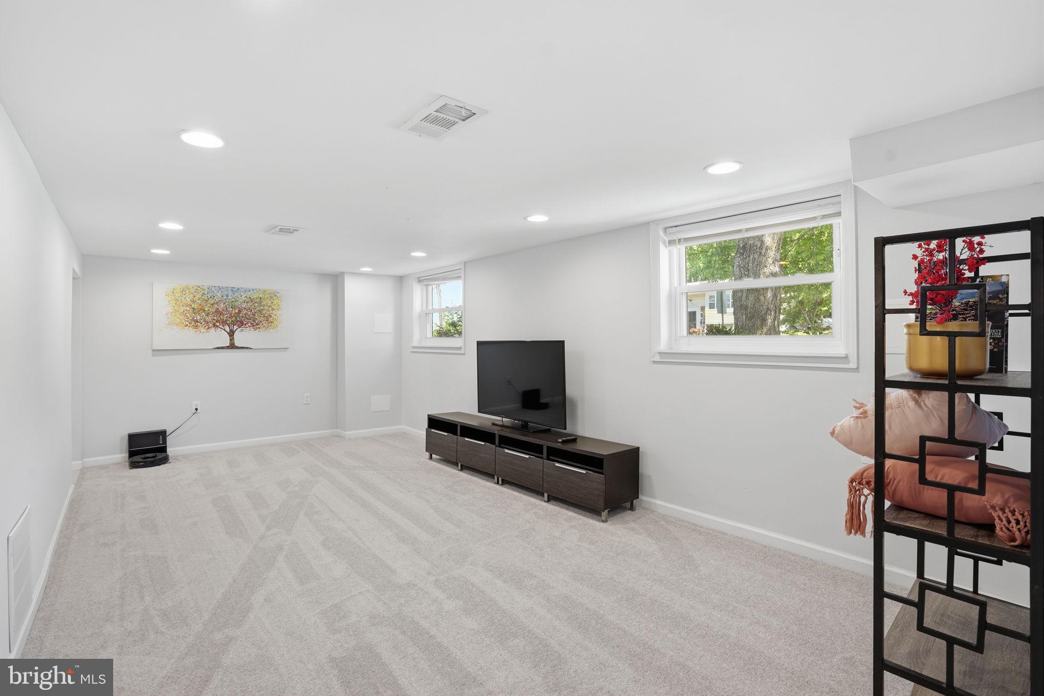 BIRCHWOOD CITY - Residential