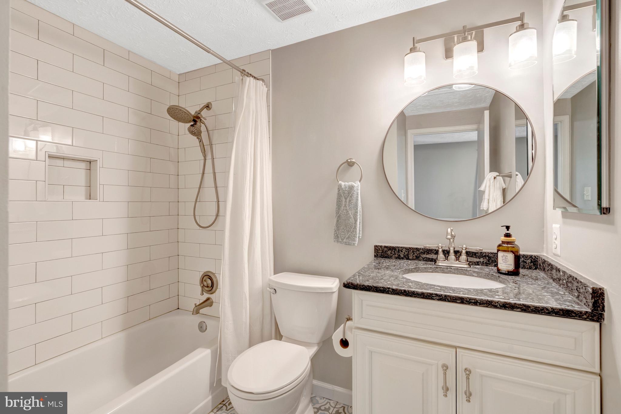 KEENE MILL VILLAGE - Residential