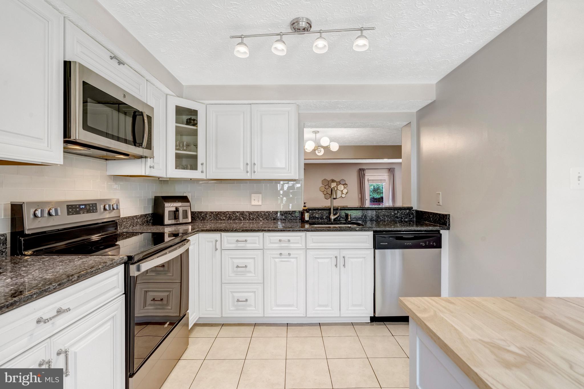 KEENE MILL VILLAGE - Residential