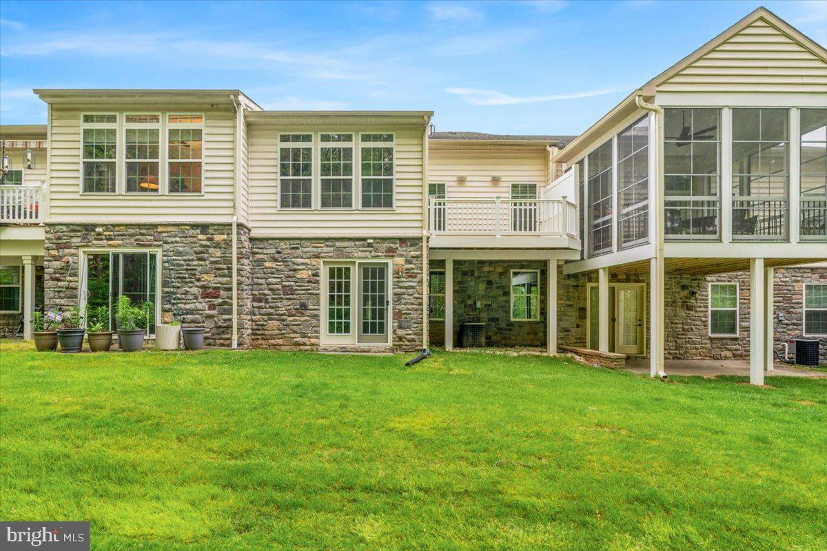 WAVERLY WOODS WEST - Residential