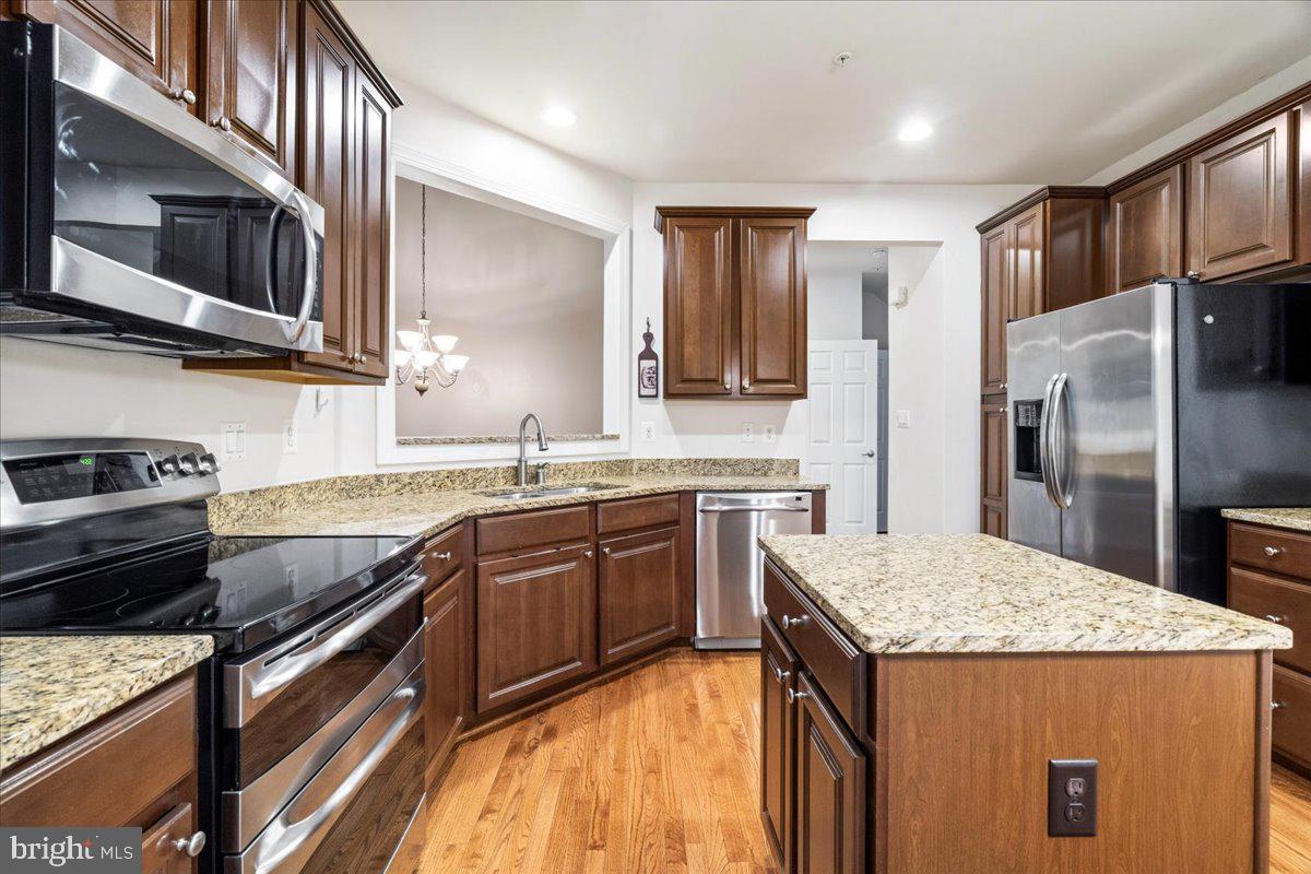 WAVERLY WOODS WEST - Residential