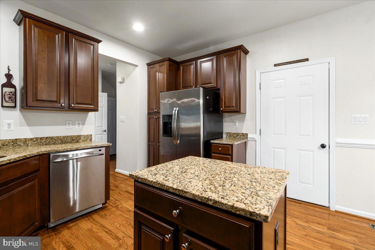 WAVERLY WOODS WEST - Residential