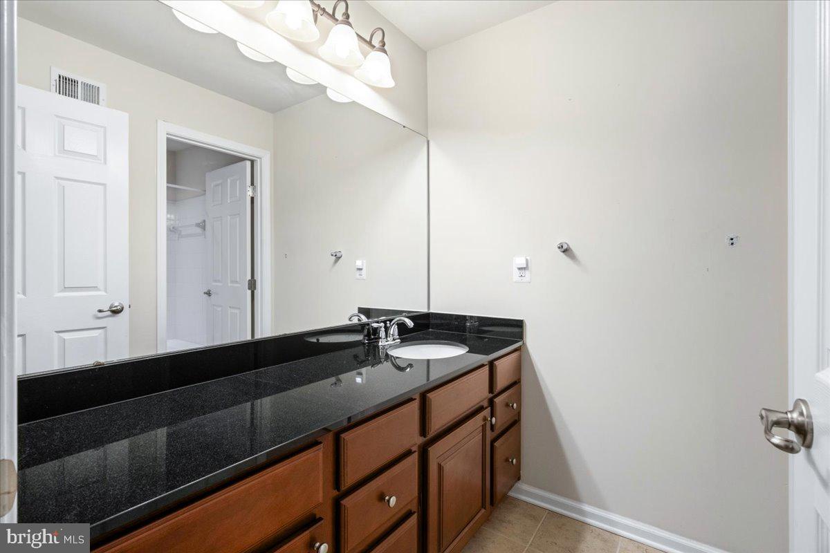 WAVERLY WOODS WEST - Residential
