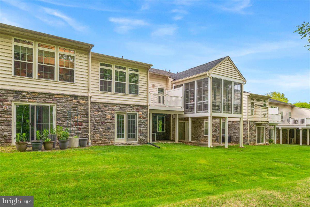 WAVERLY WOODS WEST - Residential