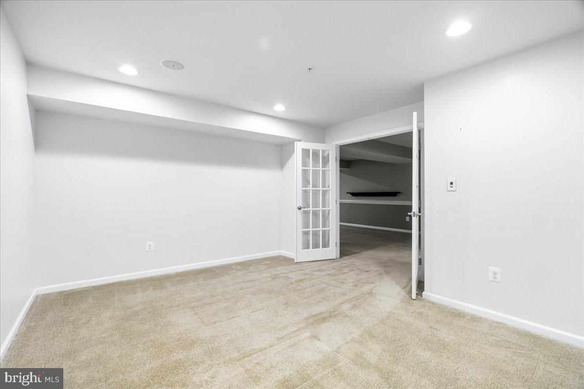 WAVERLY WOODS WEST - Residential