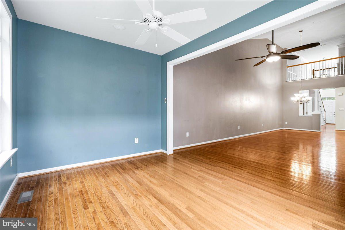 WAVERLY WOODS WEST - Residential