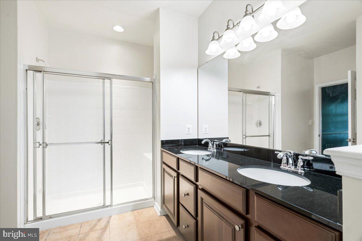 WAVERLY WOODS WEST - Residential