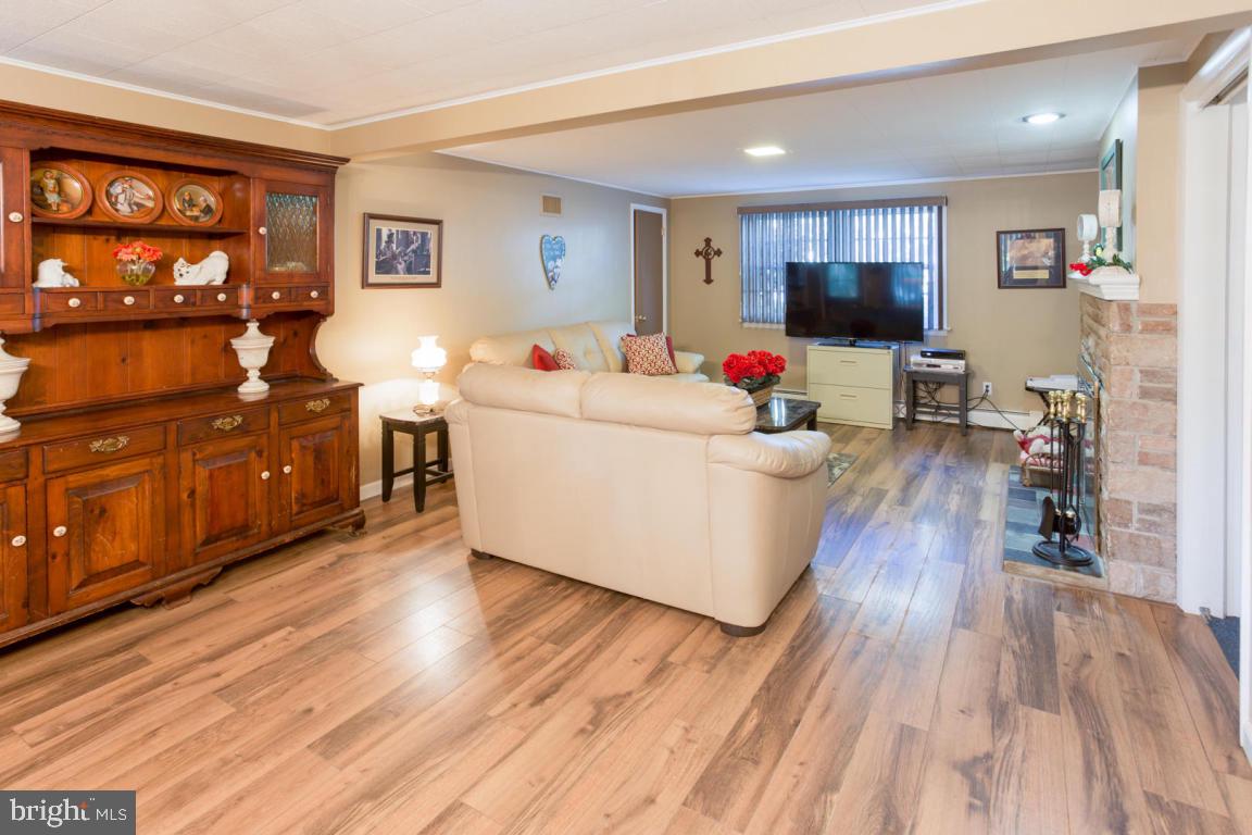 GRANDVIEW HEIGHTS - Residential