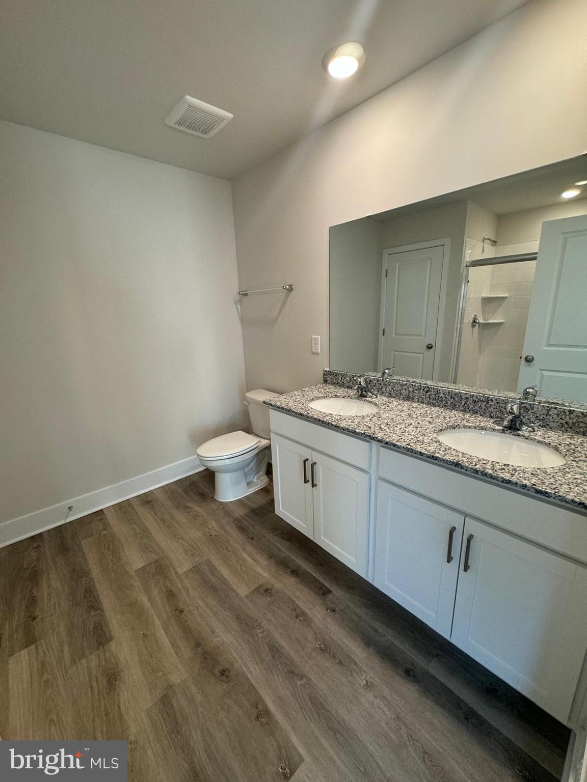 VALLEY VIEW - Residential Lease