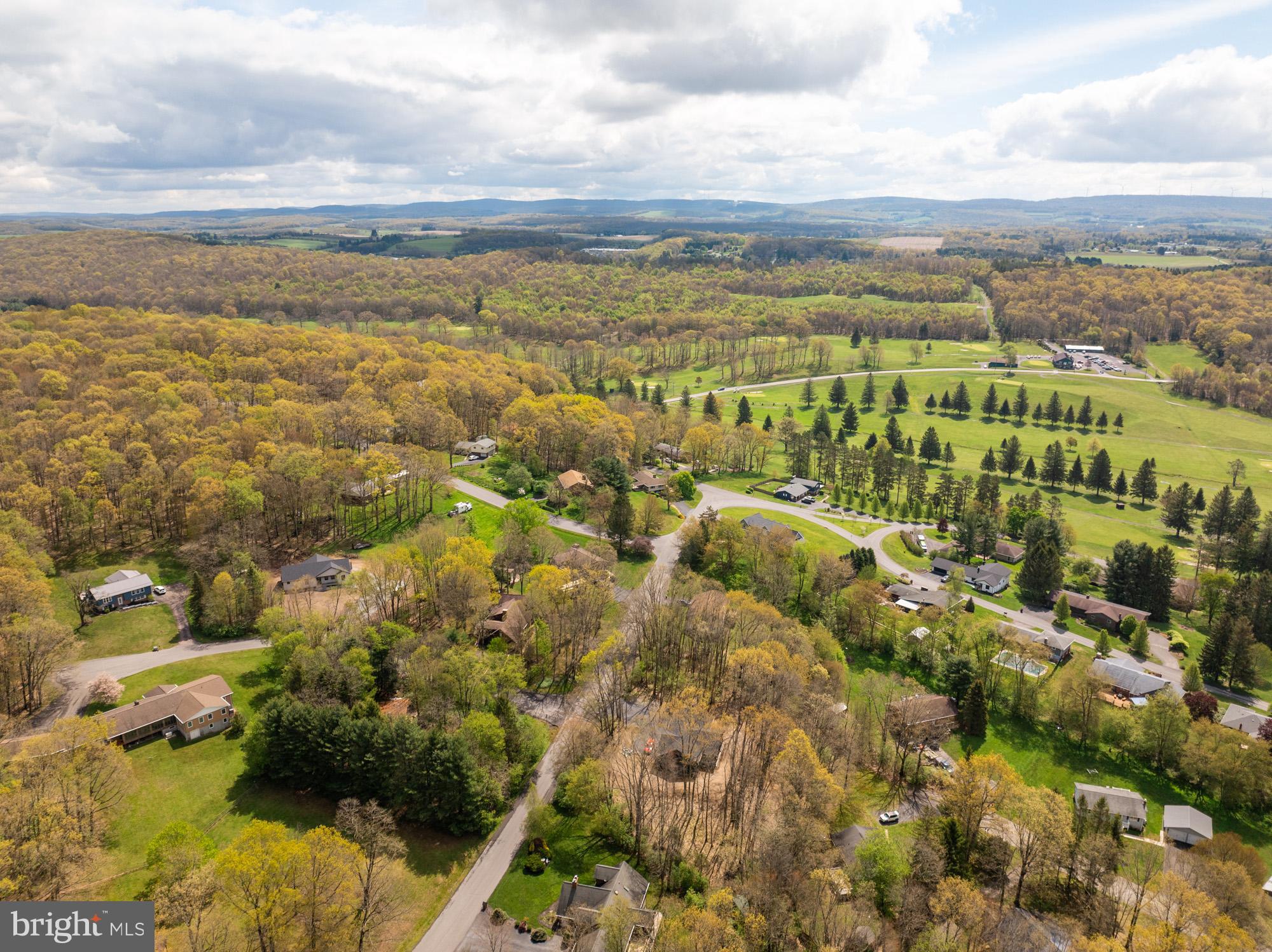 COUNTRY CLUB ACRES - Residential