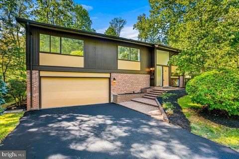 4302 WAKEFIELD DRIVE ANNANDALE VA 22003