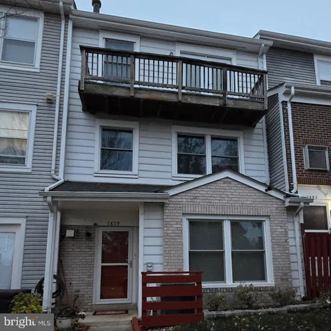 7879 Apache Ridge Court, Manassas, VA MLS: VAPW2107812