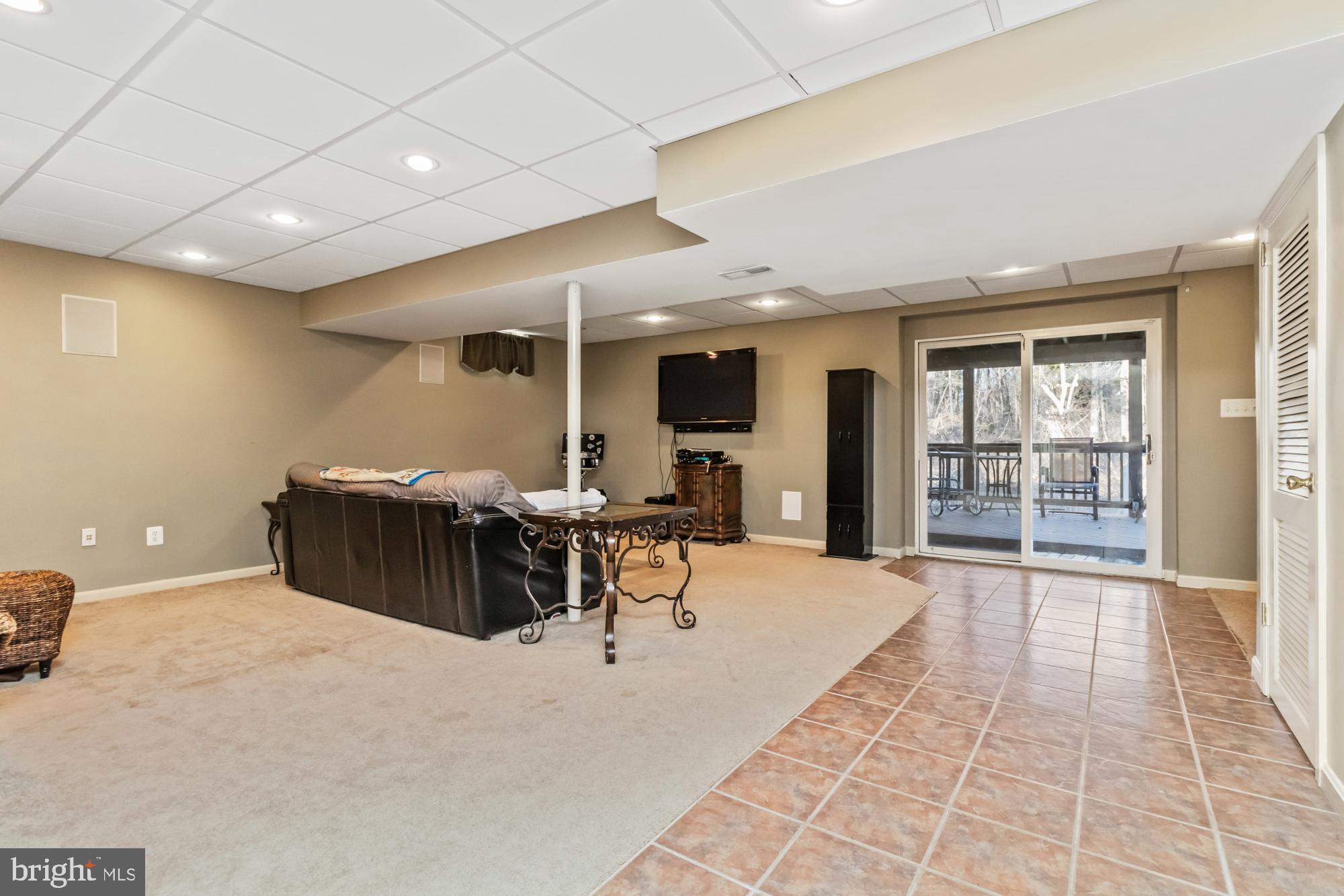 SADDLE RIDGE - Residential