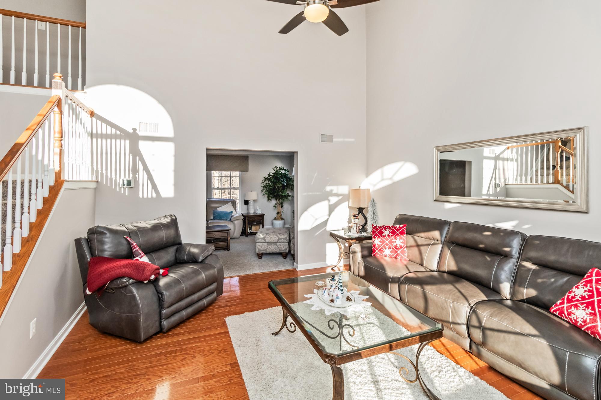 SADDLE RIDGE - Residential