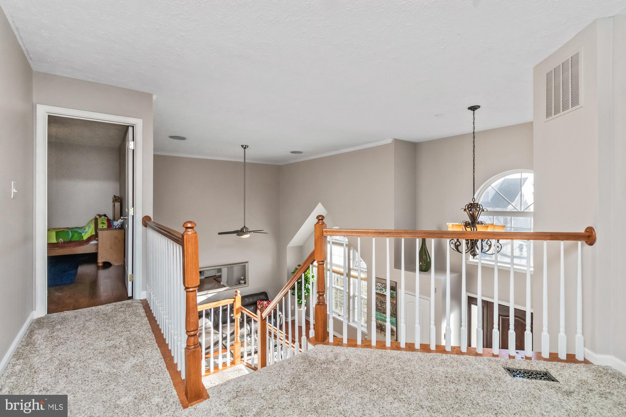 SADDLE RIDGE - Residential