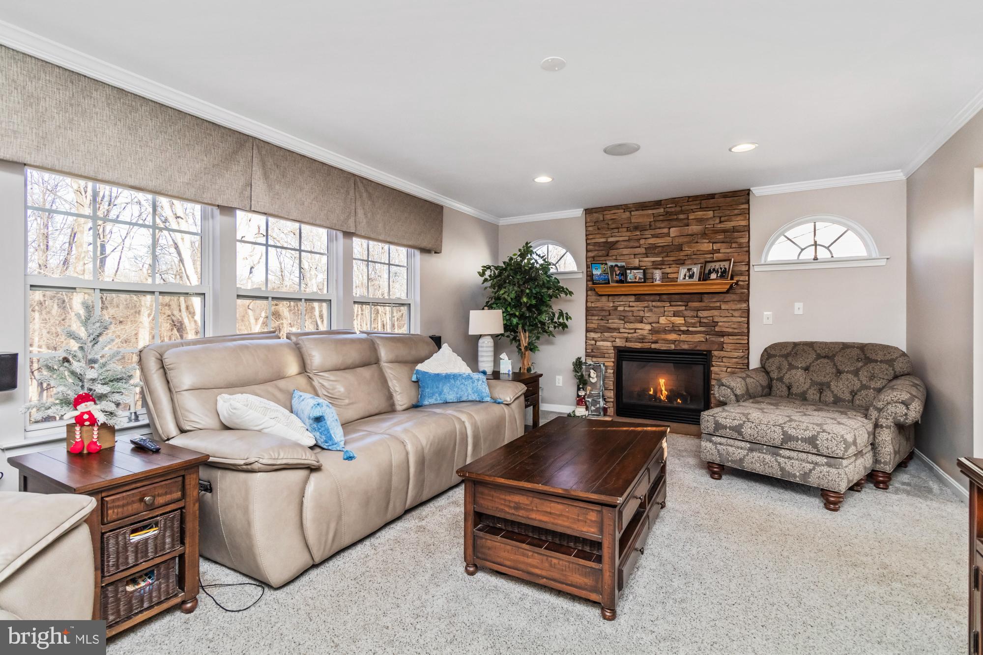 SADDLE RIDGE - Residential
