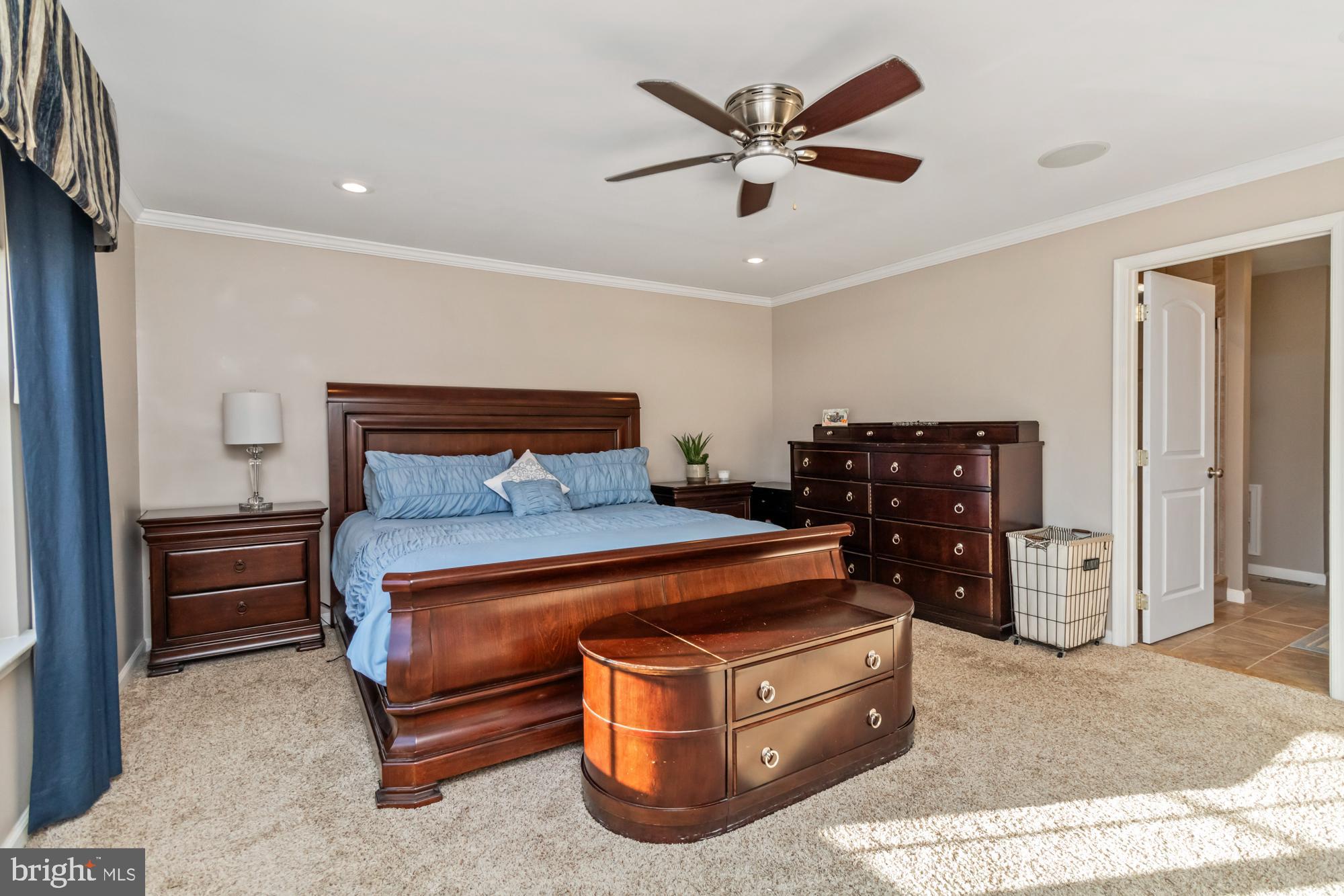 SADDLE RIDGE - Residential