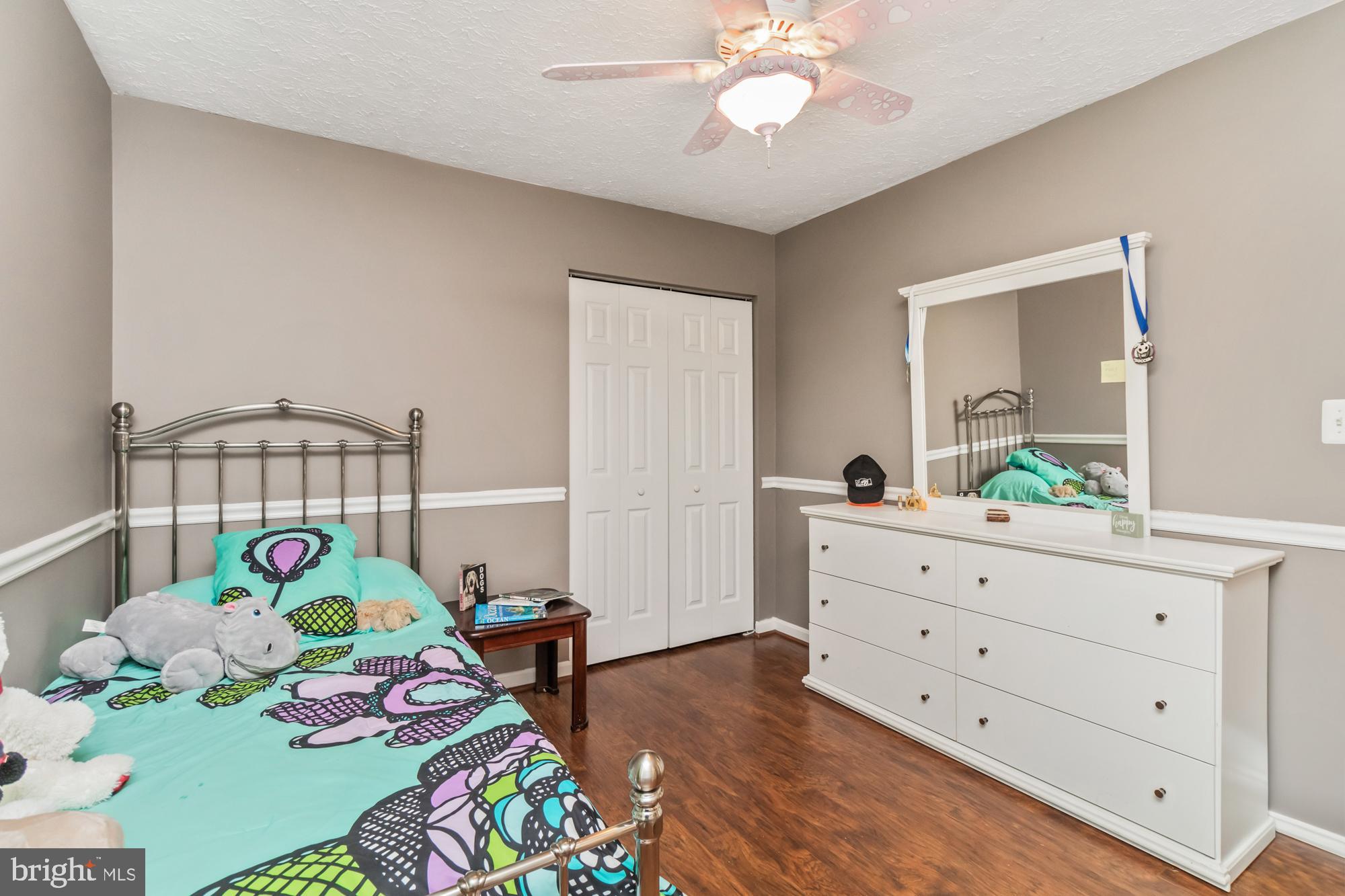 SADDLE RIDGE - Residential