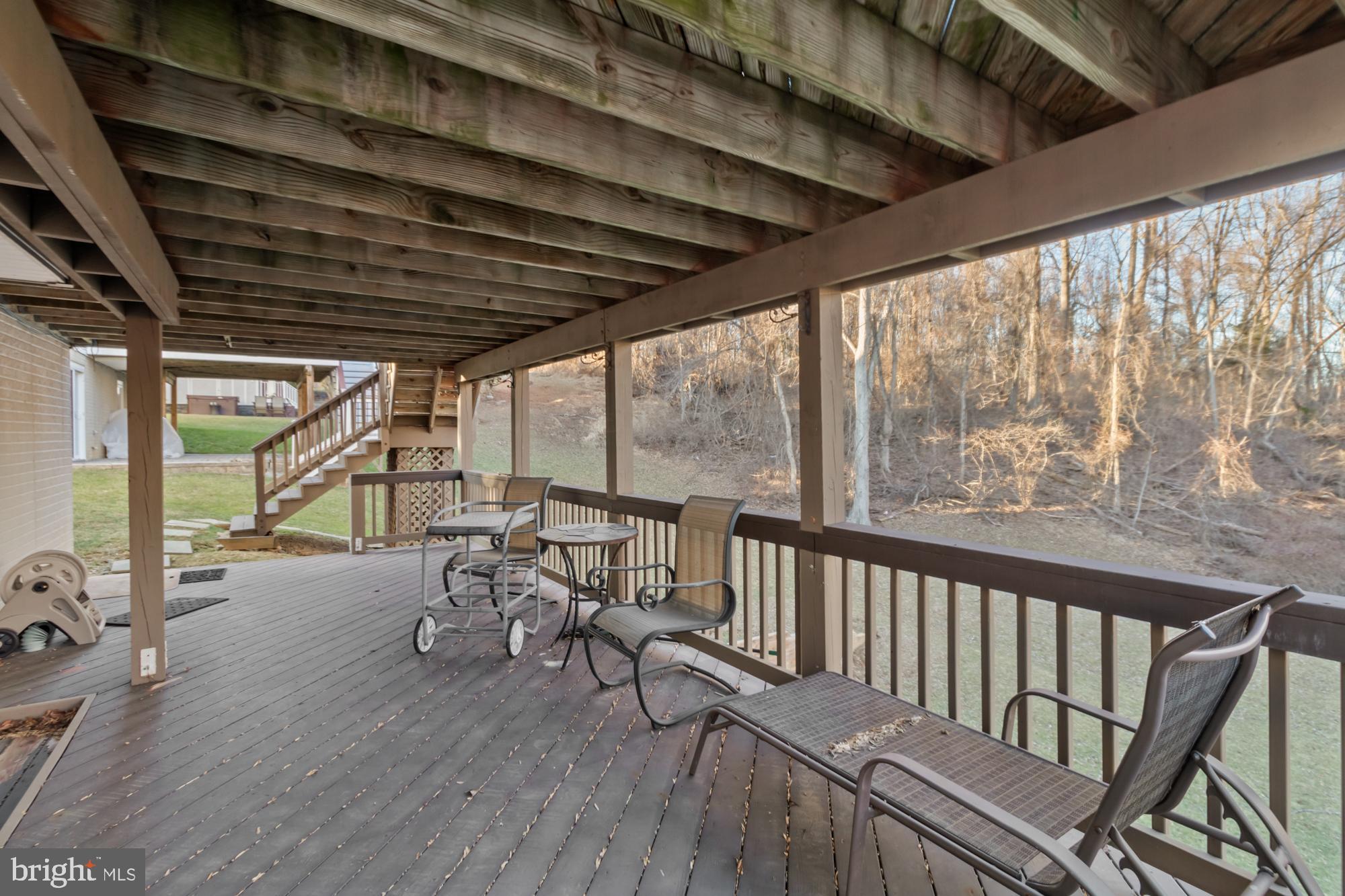 SADDLE RIDGE - Residential