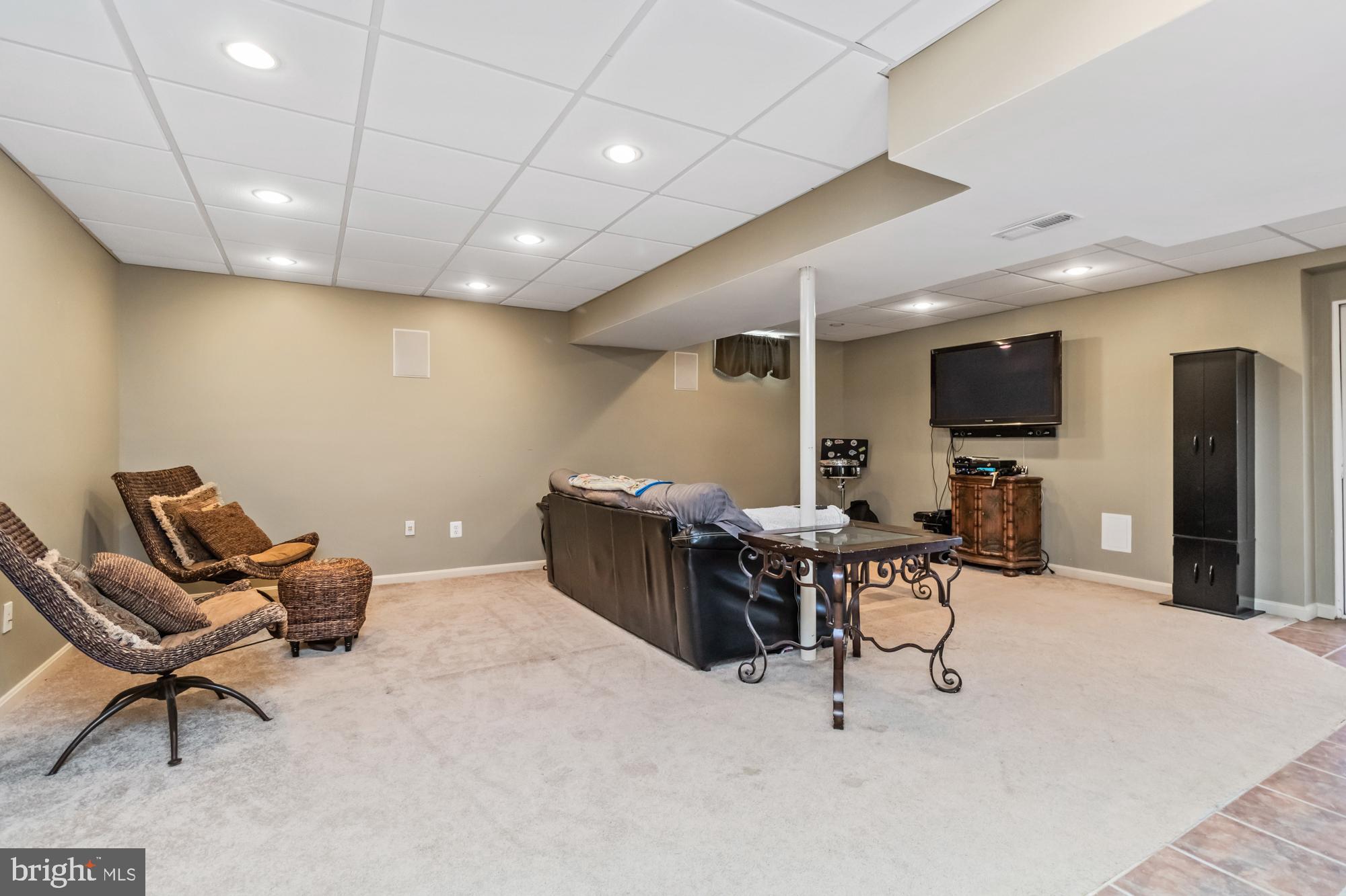 SADDLE RIDGE - Residential