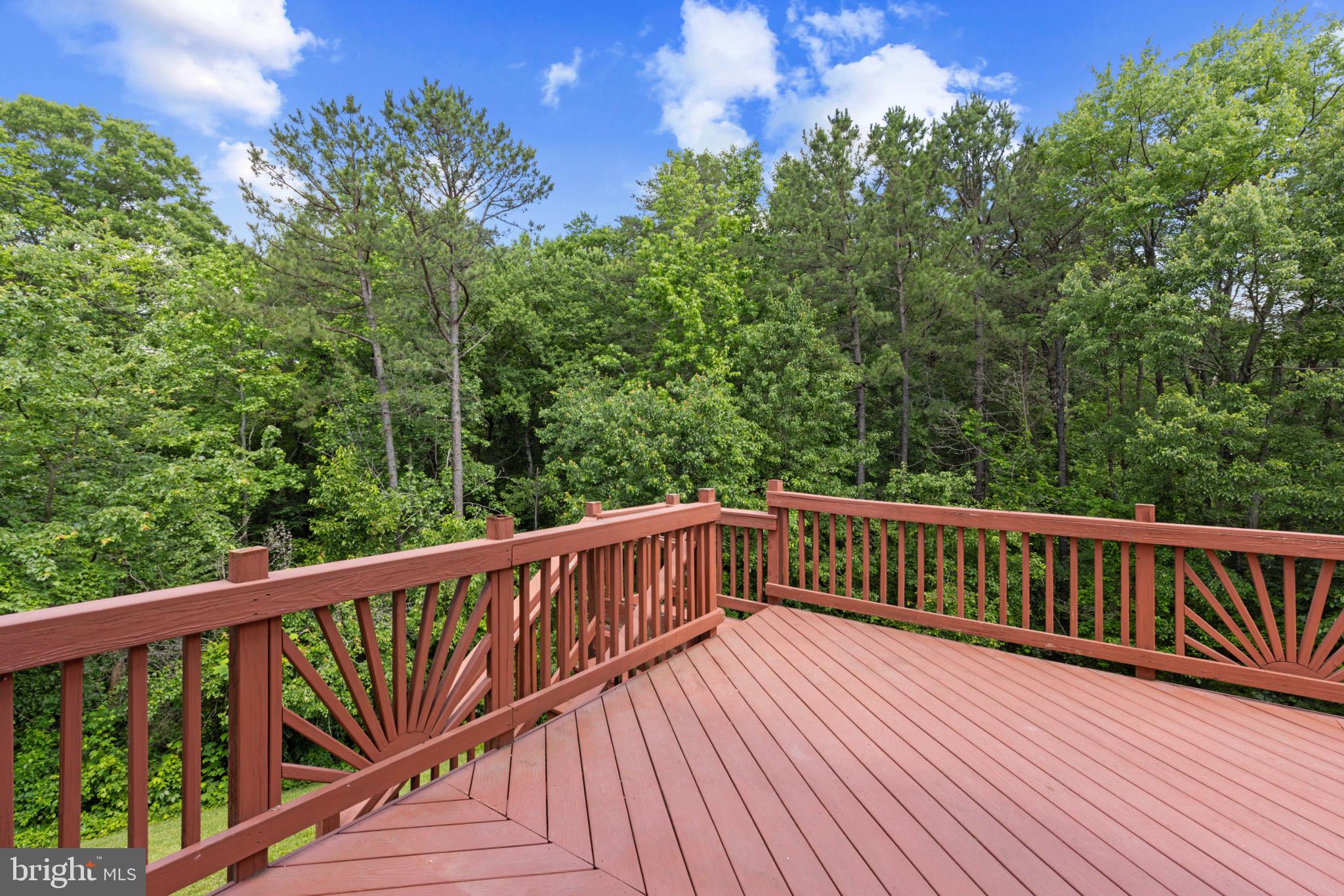 SEVEN OAKS - Residential