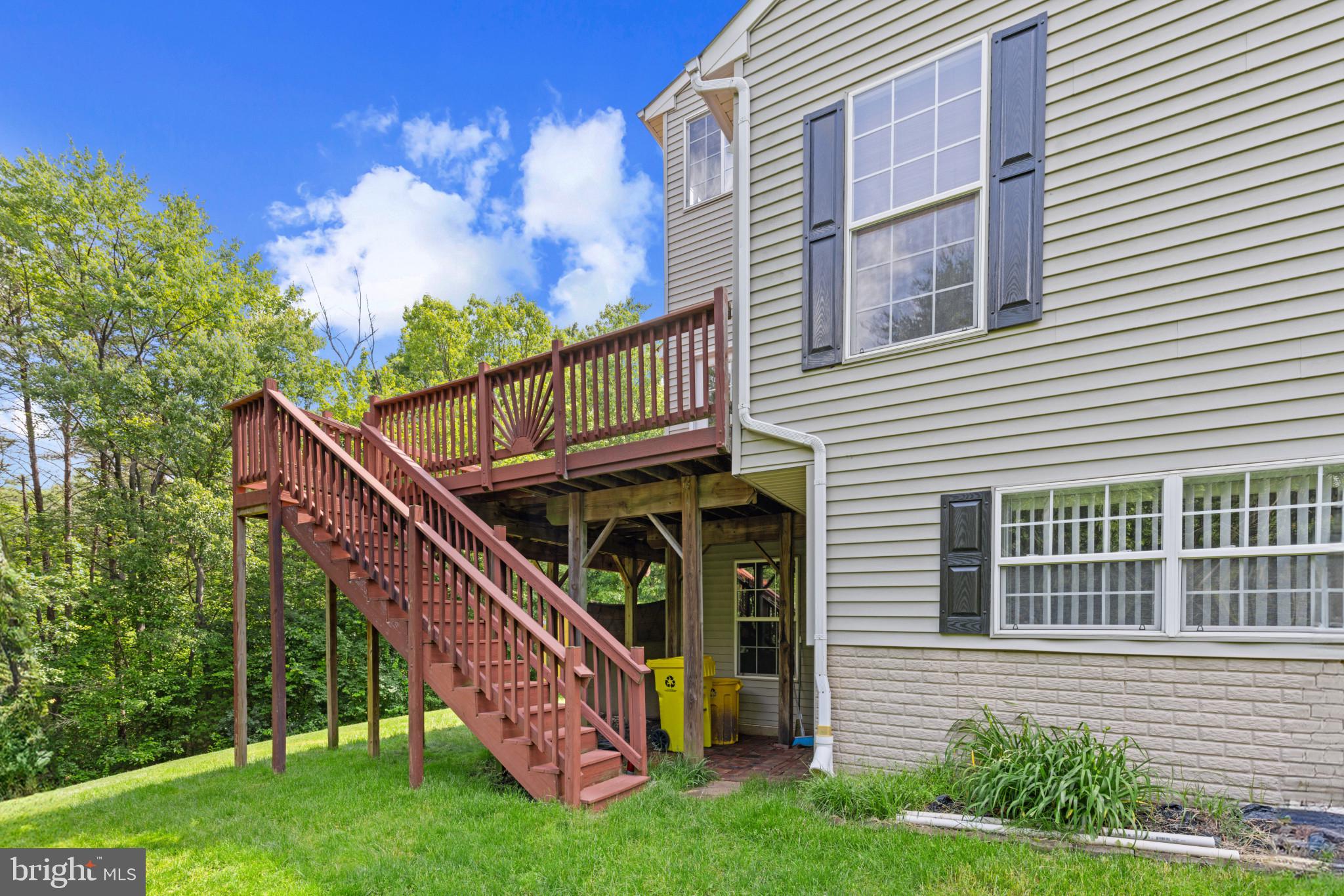 SEVEN OAKS - Residential