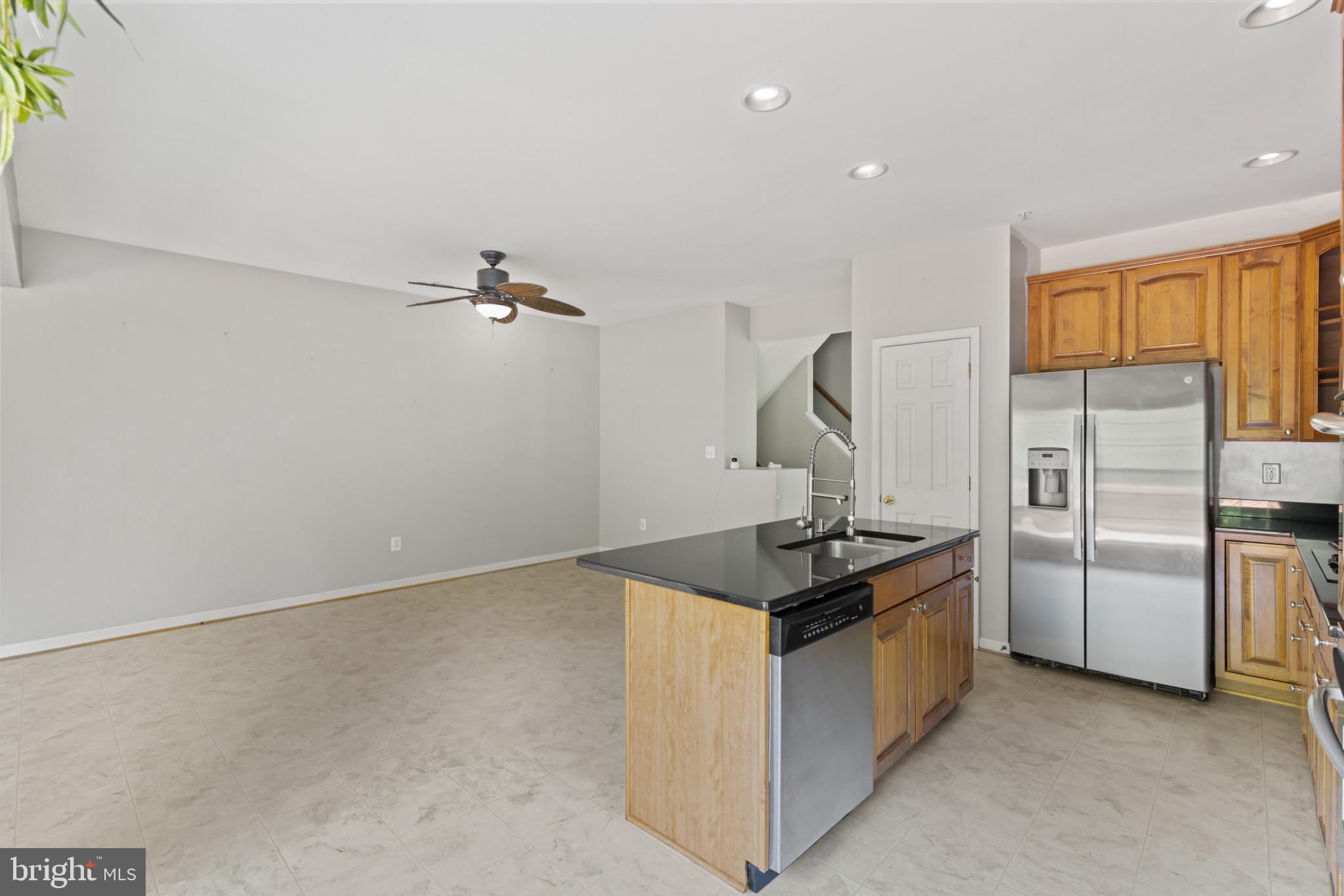 SEVEN OAKS - Residential