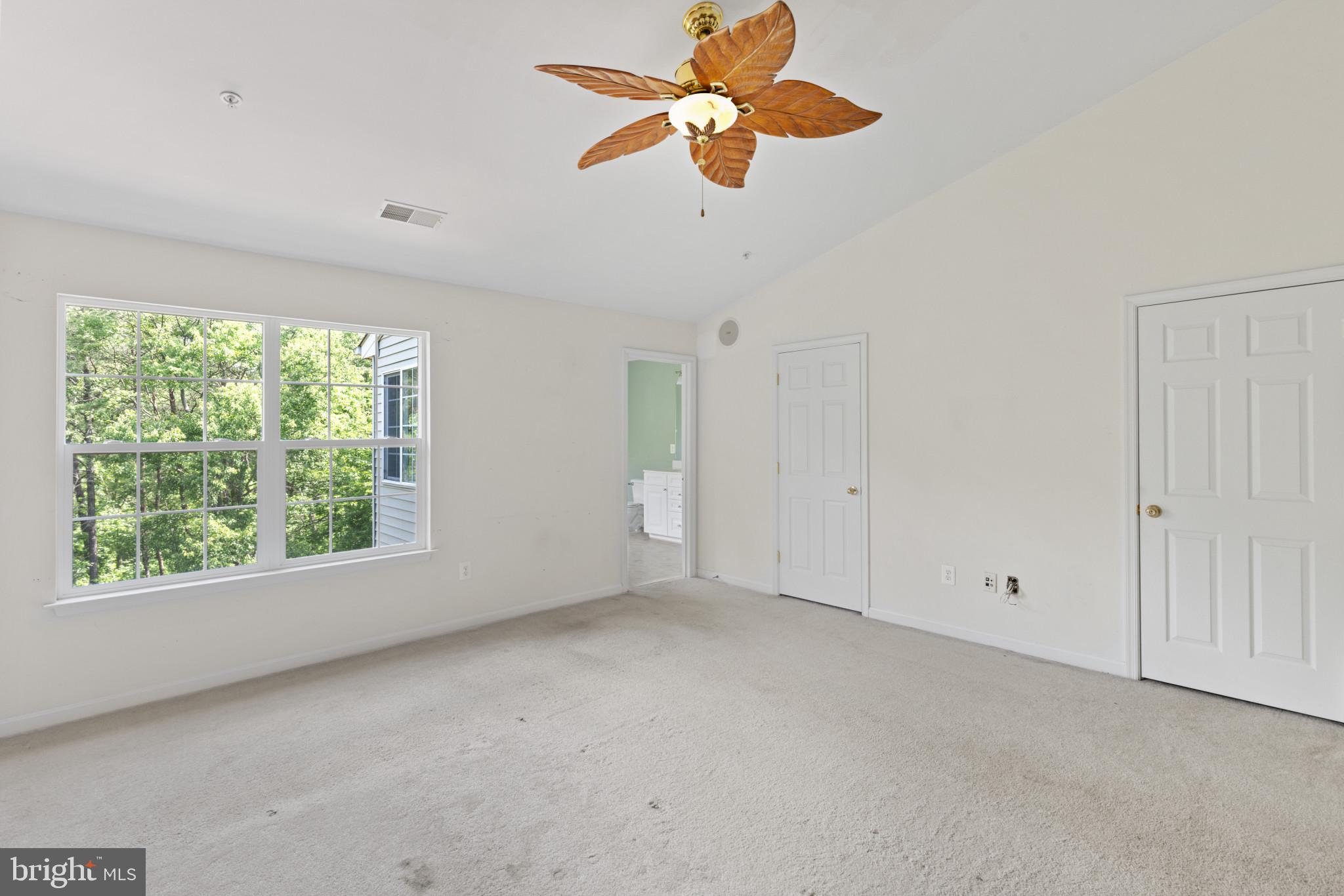 SEVEN OAKS - Residential