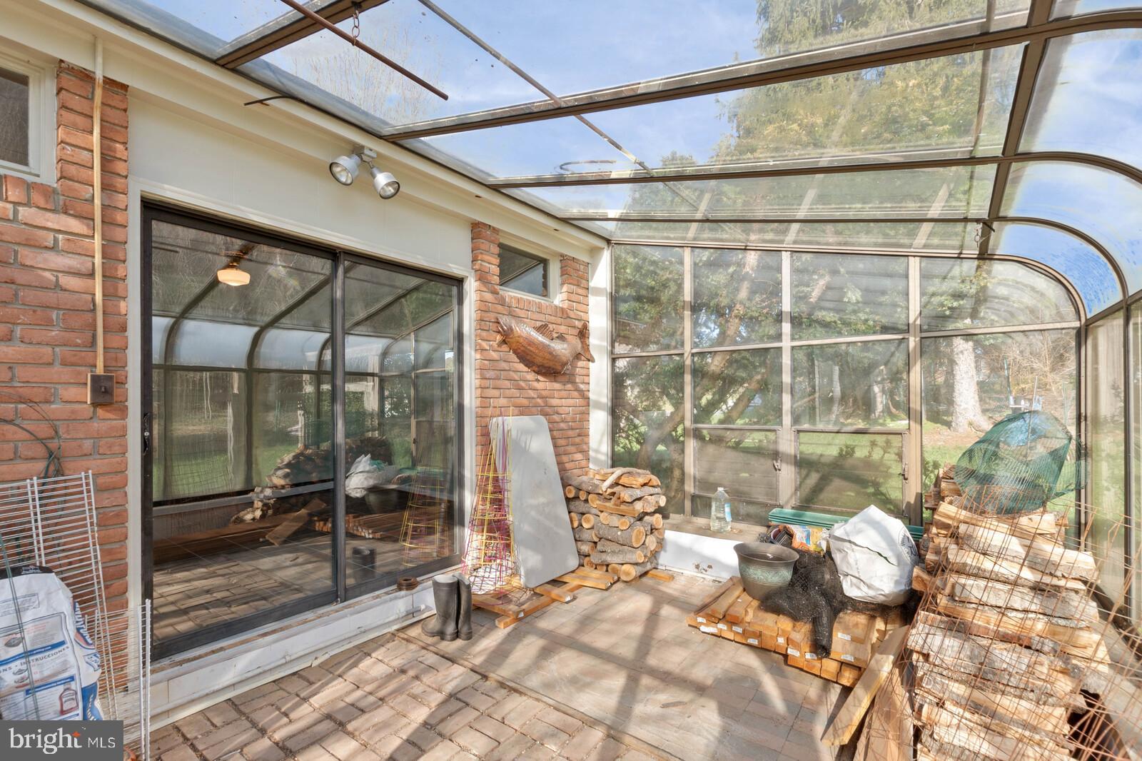 CINNAMON CREEK - Residential Lease