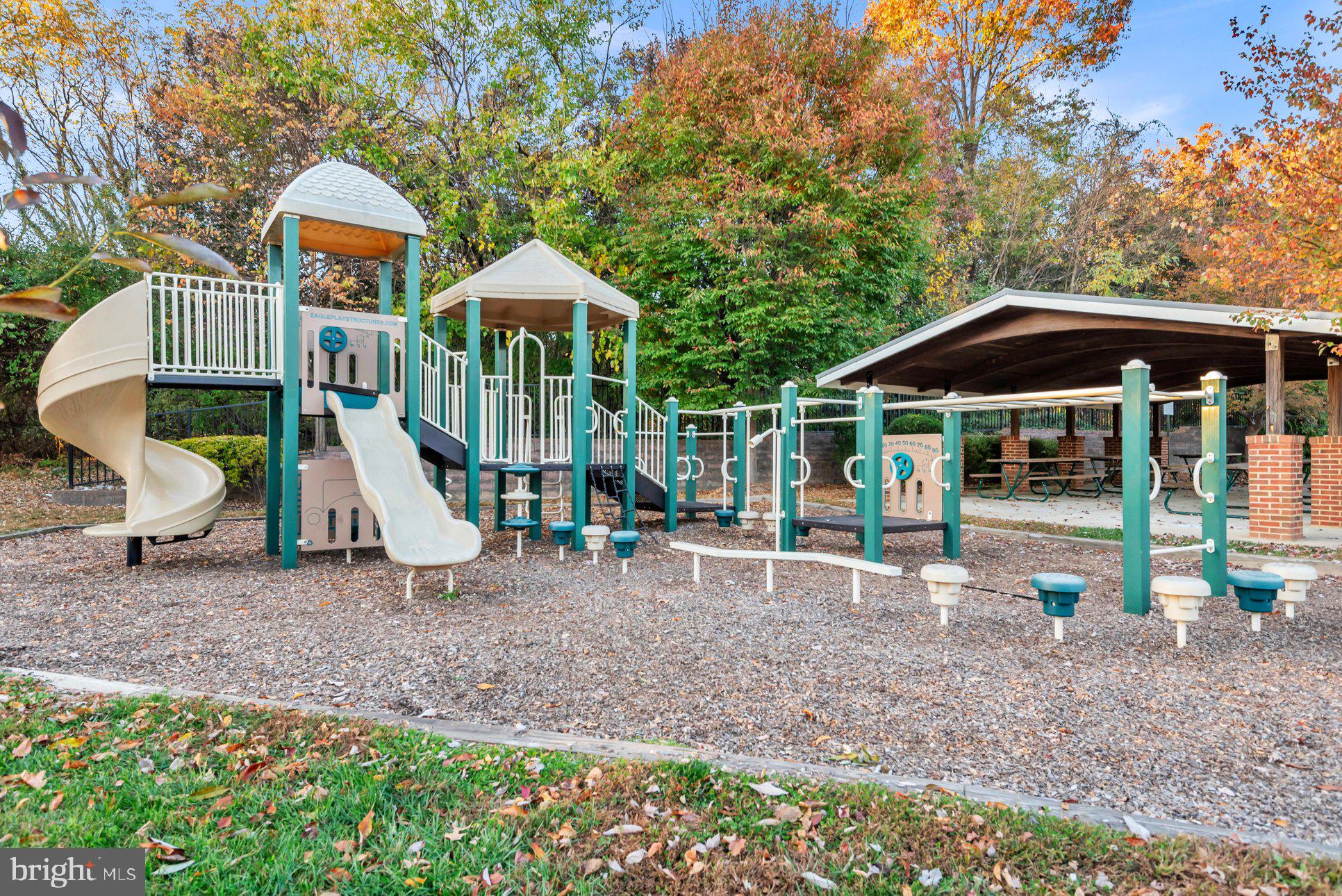 QUINCE ORCHARD PARK - Residential