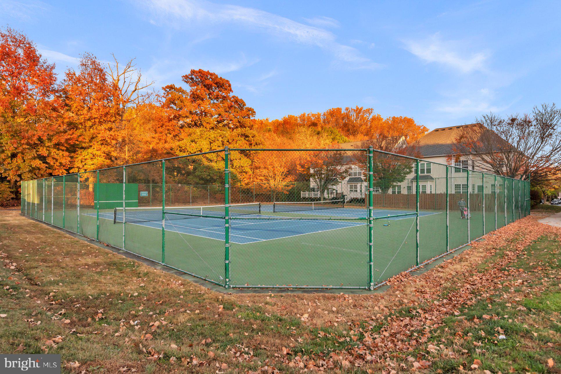 QUINCE ORCHARD PARK - Residential