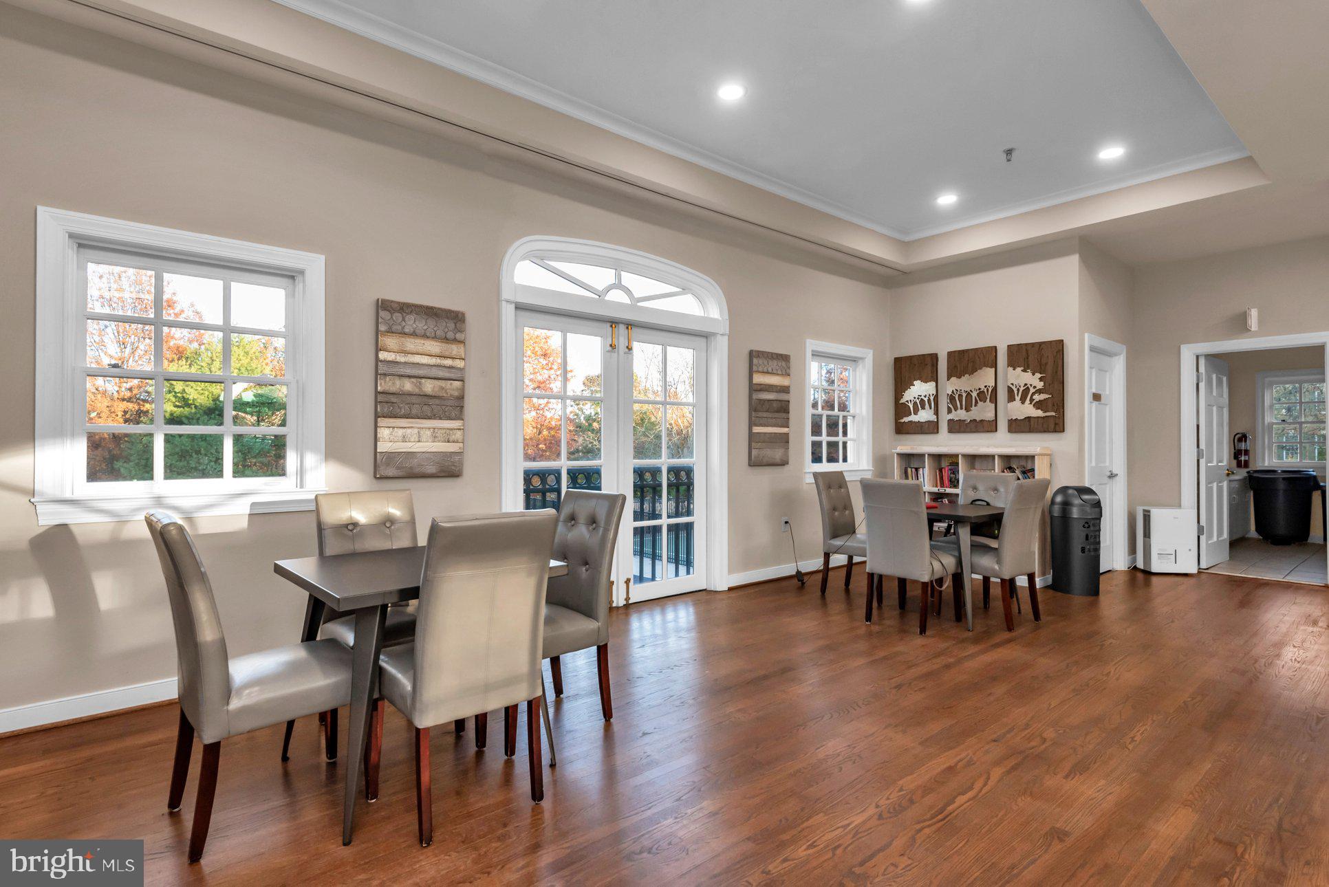 QUINCE ORCHARD PARK - Residential