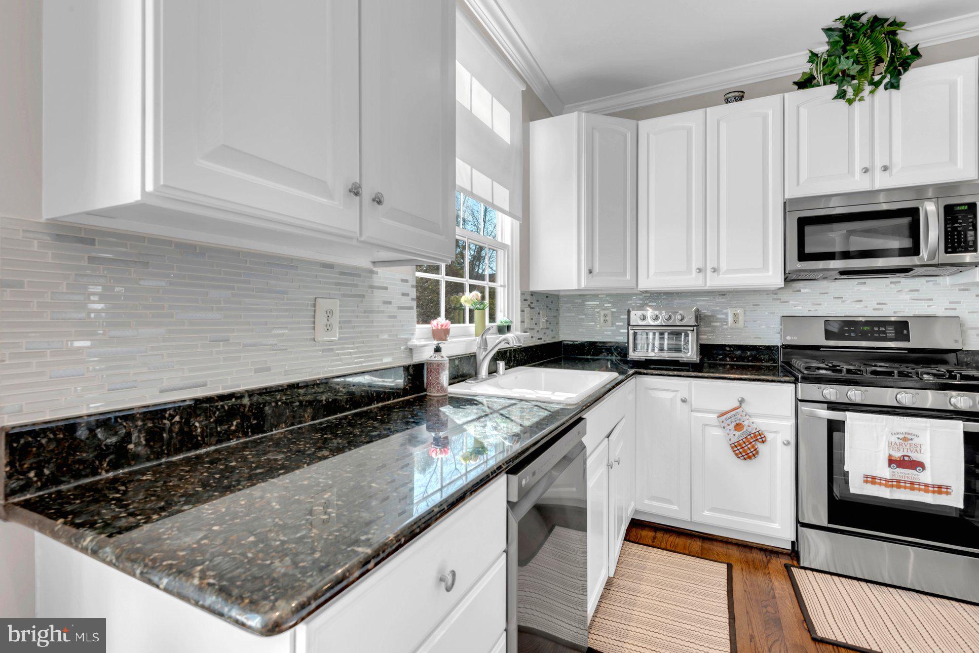 QUINCE ORCHARD PARK - Residential