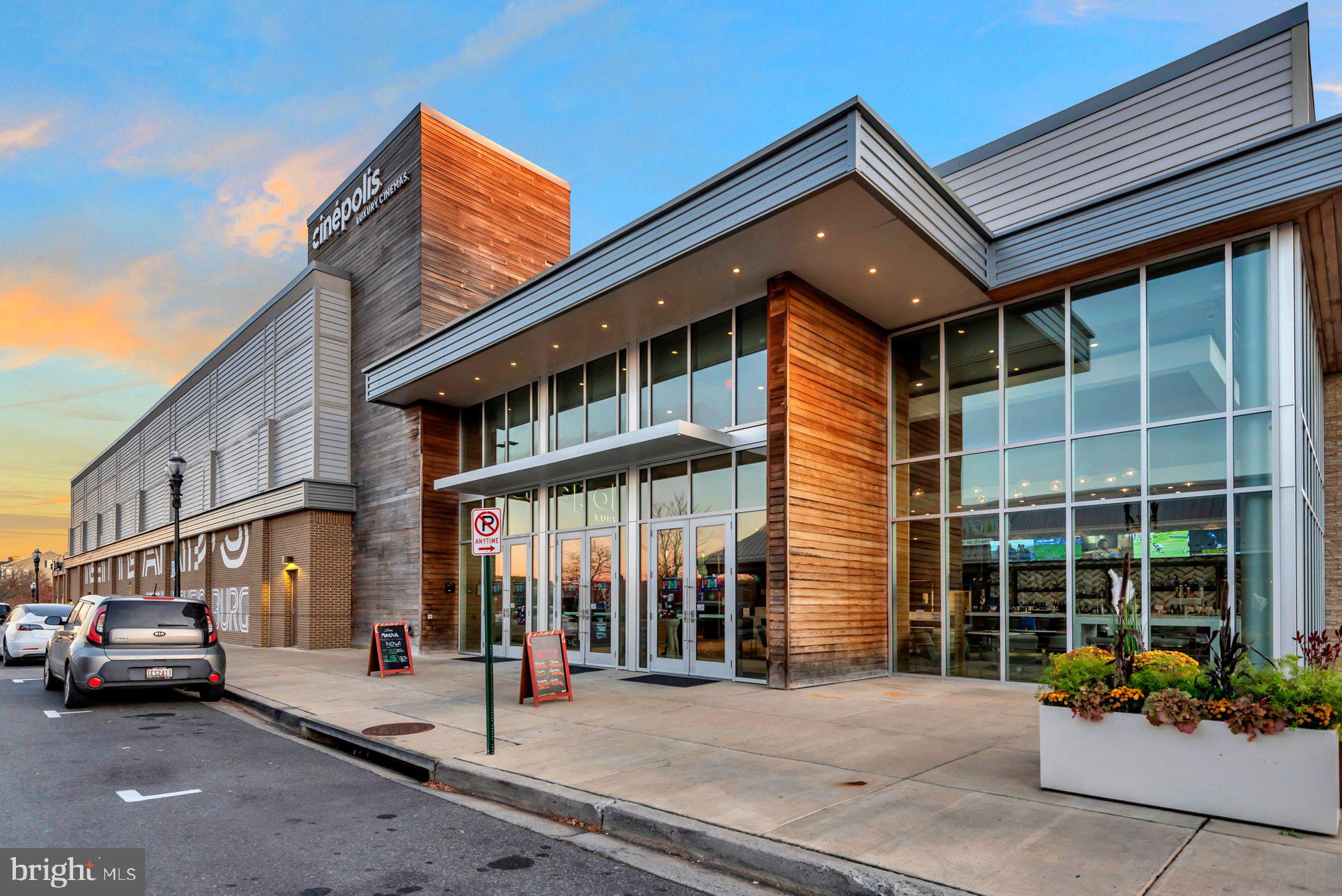 QUINCE ORCHARD PARK - Residential