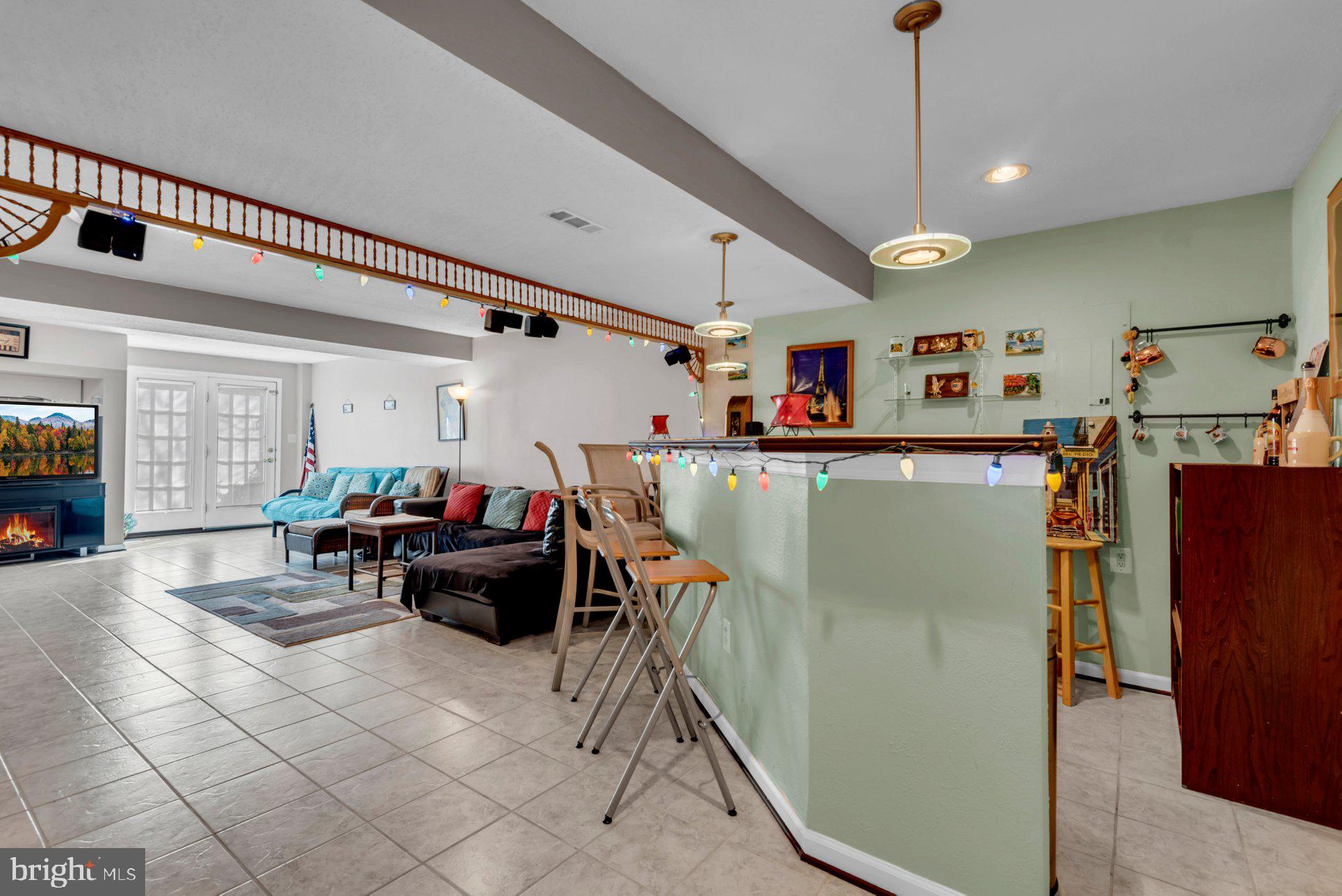 QUINCE ORCHARD PARK - Residential