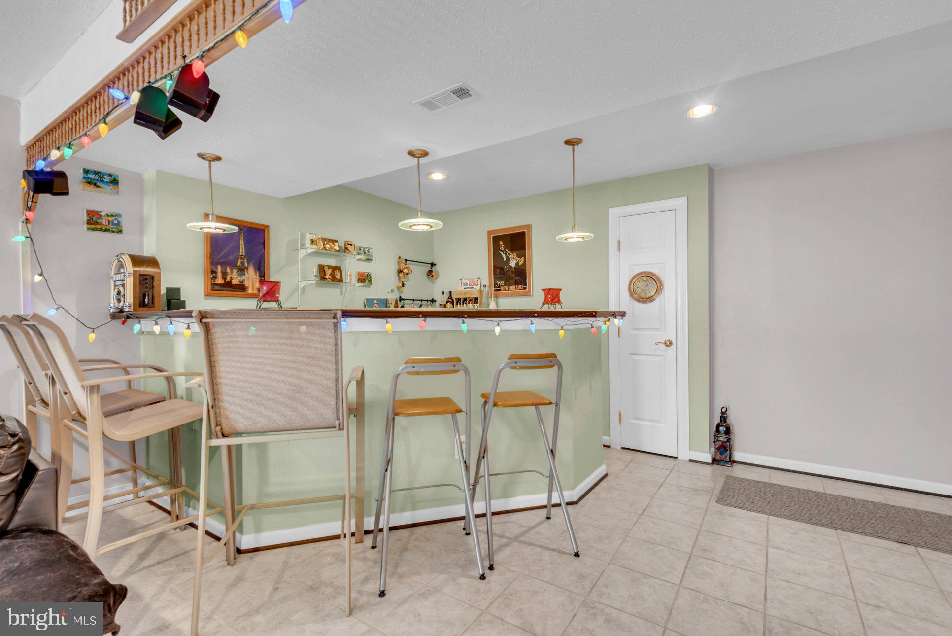 QUINCE ORCHARD PARK - Residential